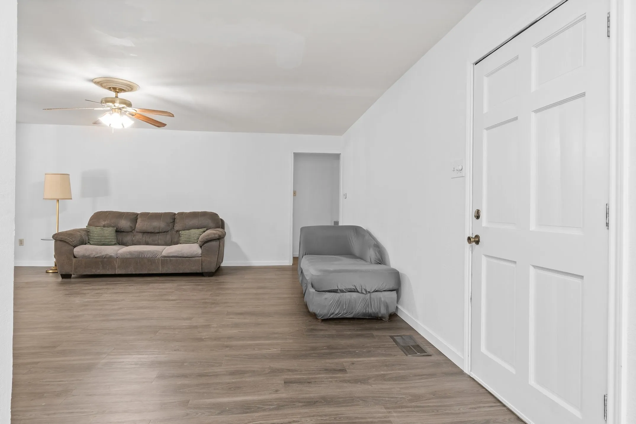 Single Family Residence For Sale in Van Zandt County , 16973 FM 773, Ben Wheeler, Texas 75754, 3 Bedroom, 2 Bathroom, Garage spaces, 1,824 Sqft, built in 1975, mls#21344519, Real Estate Agent in Ben Wheeler, Homes For Sale in Van Zandt county, Homes For Sale in Ben Wheeler, Realtor in Ben Wheeler Texas, Real Estate Brokerage Independent Realty Texas, Luminita Cordes Realtor