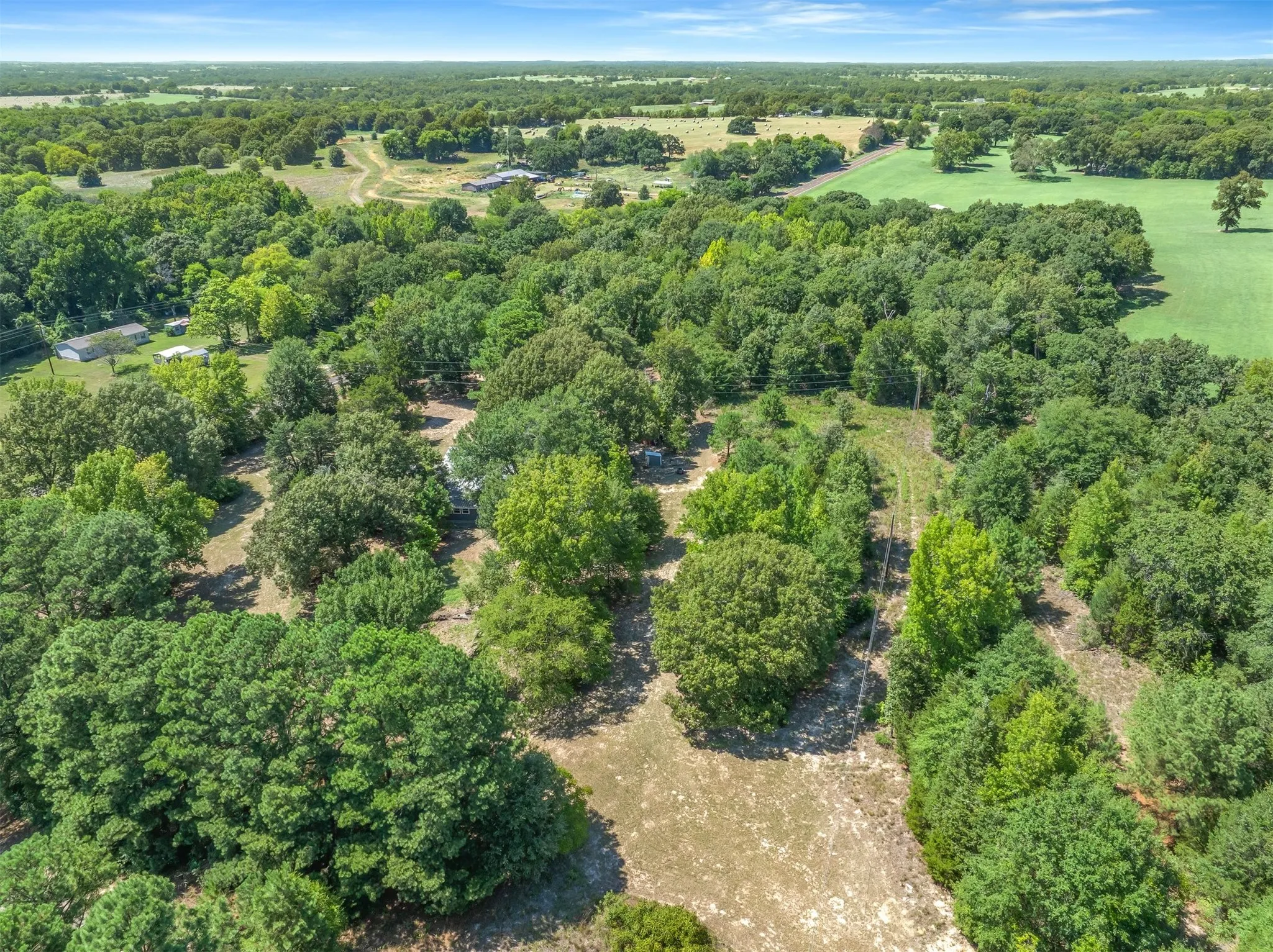 Single Family Residence For Sale in Van Zandt County , 16973 FM 773, Ben Wheeler, Texas 75754, 3 Bedroom, 2 Bathroom, Garage spaces, 1,824 Sqft, built in 1975, mls#21344519, Real Estate Agent in Ben Wheeler, Homes For Sale in Van Zandt county, Homes For Sale in Ben Wheeler, Realtor in Ben Wheeler Texas, Real Estate Brokerage Independent Realty Texas, Luminita Cordes Realtor