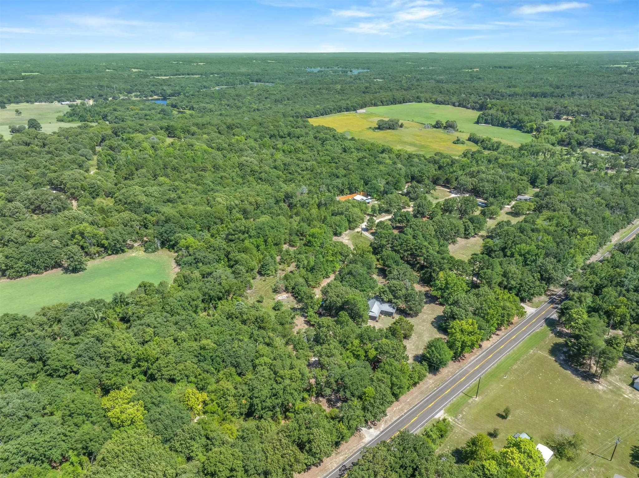 Single Family Residence For Sale in Van Zandt County , 16973 FM 773, Ben Wheeler, Texas 75754, 3 Bedroom, 2 Bathroom, Garage spaces, 1,824 Sqft, built in 1975, mls#21344519, Real Estate Agent in Ben Wheeler, Homes For Sale in Van Zandt county, Homes For Sale in Ben Wheeler, Realtor in Ben Wheeler Texas, Real Estate Brokerage Independent Realty Texas, Luminita Cordes Realtor