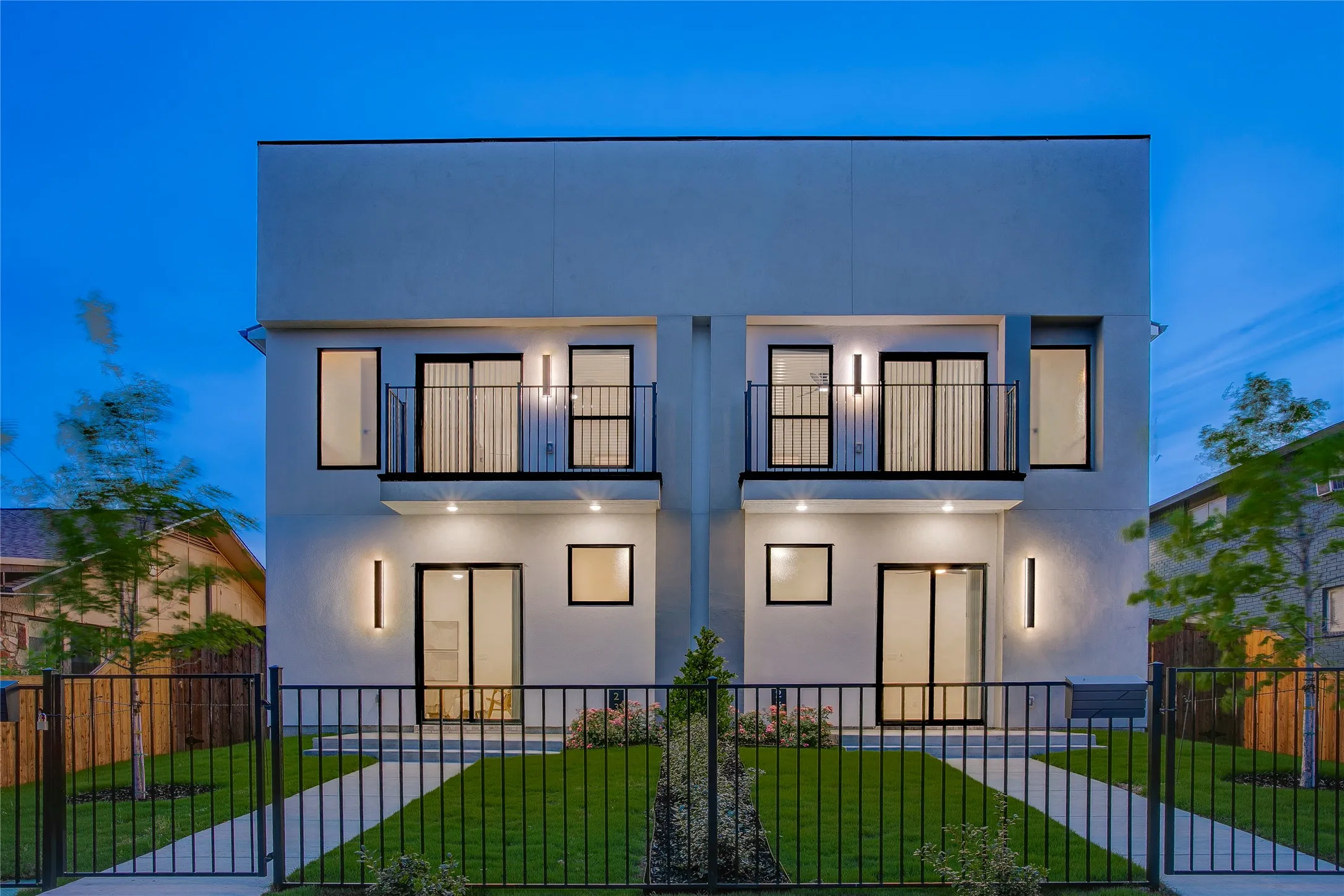Single Family Residence For Rent in Dallas County , 2313 S Vernon Avenue, Dallas, Texas 75224, 3 Bedroom, 4 Bathroom, 1 Garage spaces, 2,000 Sqft, built in 2025, mls#21344141, Real Estate Agent in Dallas, Homes For Rent in Dallas county, Homes For Rent in Dallas, Realtor in Dallas Texas, Real Estate Brokerage Independent Realty Texas, Luminita Cordes Realtor