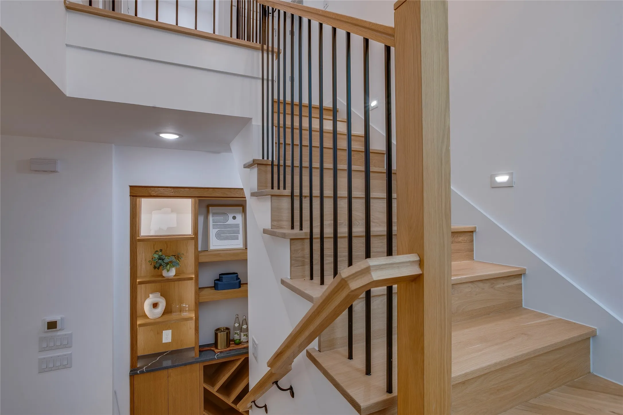 Single Family Residence For Rent in Dallas County , 2313 S Vernon Avenue, Dallas, Texas 75224, 3 Bedroom, 4 Bathroom, 1 Garage spaces, 2,000 Sqft, built in 2025, mls#21344141, Real Estate Agent in Dallas, Homes For Rent in Dallas county, Homes For Rent in Dallas, Realtor in Dallas Texas, Real Estate Brokerage Independent Realty Texas, Luminita Cordes Realtor