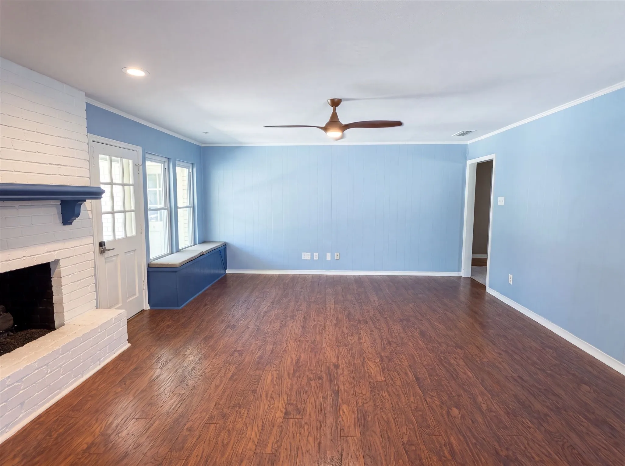Single Family Residence For Sale in Dallas County , 1115 N Waterview Drive, Richardson, Texas 75080, 3 Bedroom, 2 Bathroom, 2 Garage spaces, 1,914 Sqft, built in 1970, mls#21344551, Real Estate Agent in Richardson, Homes For Sale in Dallas county, Homes For Sale in Richardson, Realtor in Richardson Texas, Real Estate Brokerage Independent Realty Texas, Luminita Cordes Realtor