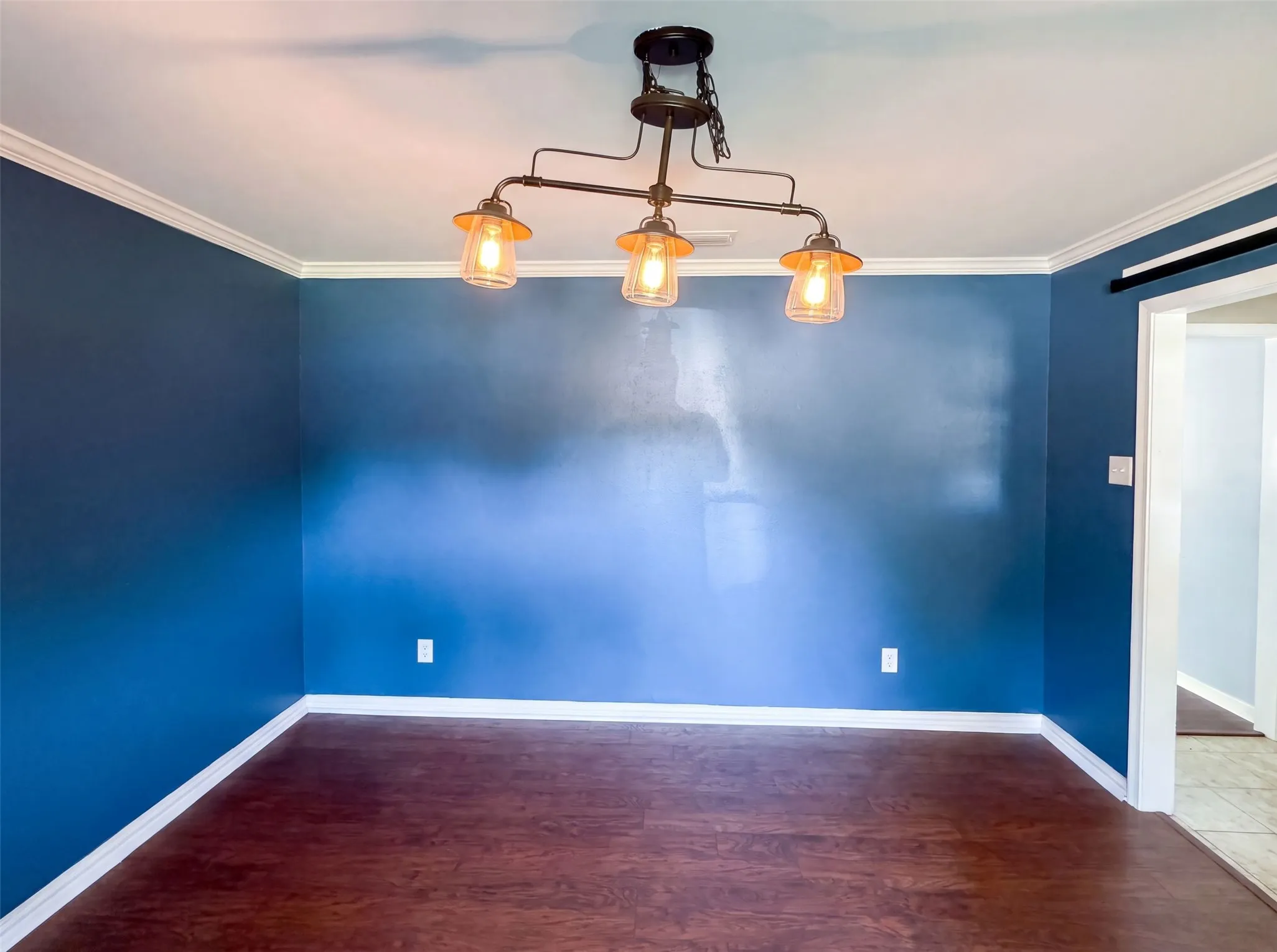 Single Family Residence For Sale in Dallas County , 1115 N Waterview Drive, Richardson, Texas 75080, 3 Bedroom, 2 Bathroom, 2 Garage spaces, 1,914 Sqft, built in 1970, mls#21344551, Real Estate Agent in Richardson, Homes For Sale in Dallas county, Homes For Sale in Richardson, Realtor in Richardson Texas, Real Estate Brokerage Independent Realty Texas, Luminita Cordes Realtor