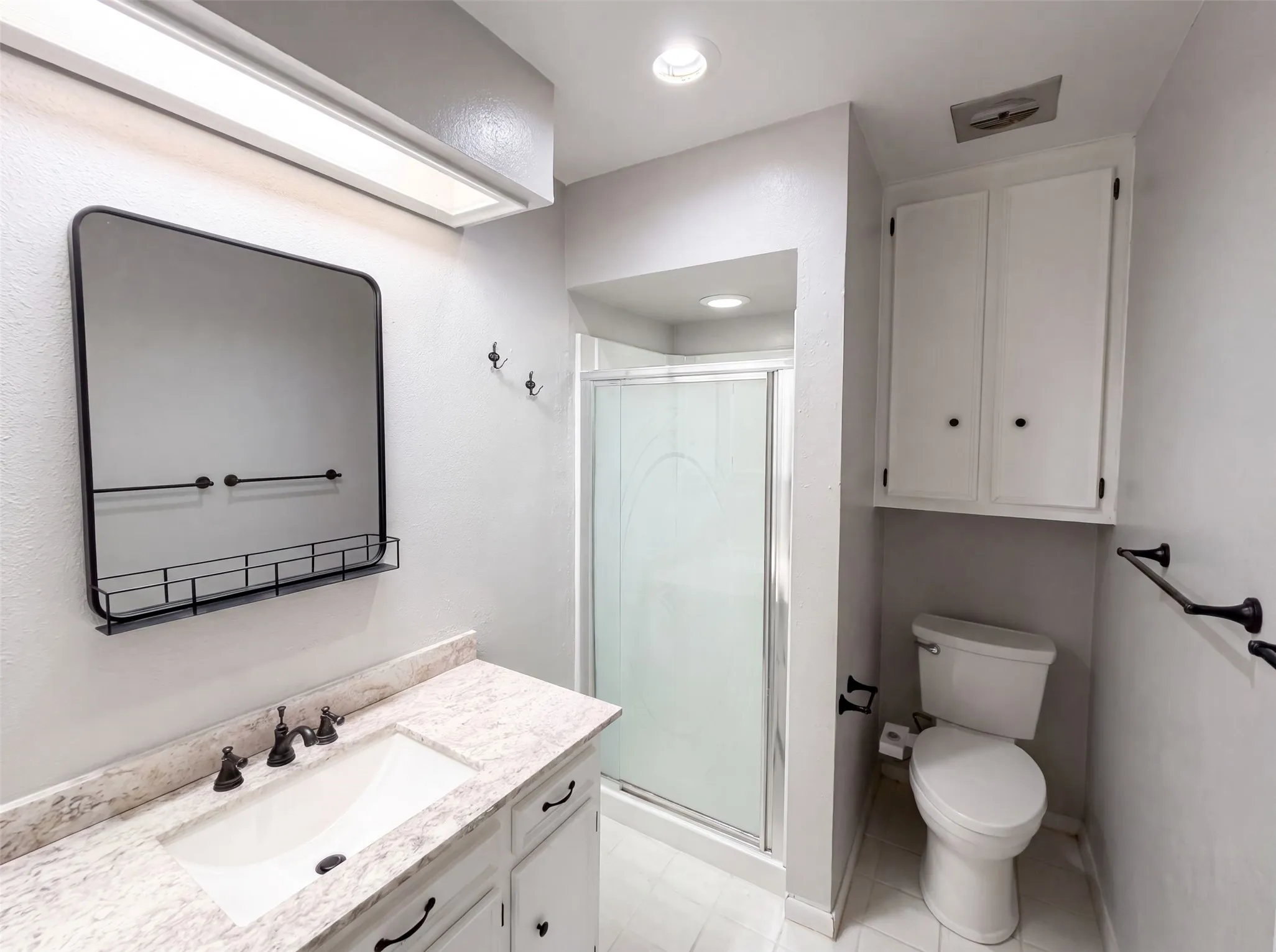 Single Family Residence For Sale in Dallas County , 1115 N Waterview Drive, Richardson, Texas 75080, 3 Bedroom, 2 Bathroom, 2 Garage spaces, 1,914 Sqft, built in 1970, mls#21344551, Real Estate Agent in Richardson, Homes For Sale in Dallas county, Homes For Sale in Richardson, Realtor in Richardson Texas, Real Estate Brokerage Independent Realty Texas, Luminita Cordes Realtor