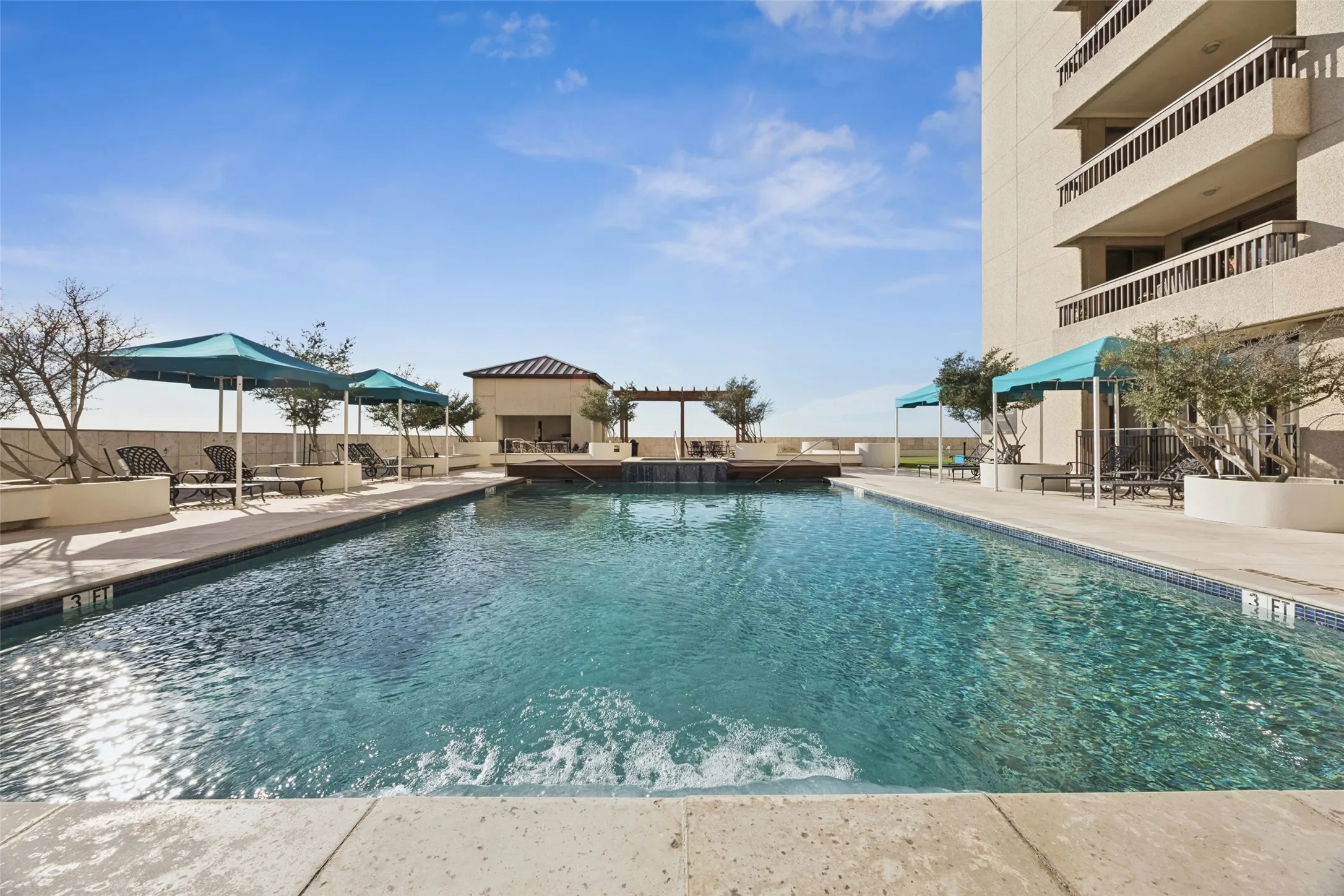 Condominium For Rent in Dallas County , 5909 Luther Lane 800, Dallas, Texas 75225, 2 Bedroom, 2 Bathroom, 2 Garage spaces, 1,348 Sqft, built in 1983, mls#21344547, Real Estate Agent in Dallas, Homes For Rent in Dallas county, Homes For Rent in Dallas, Realtor in Dallas Texas, Real Estate Brokerage Independent Realty Texas, Luminita Cordes Realtor