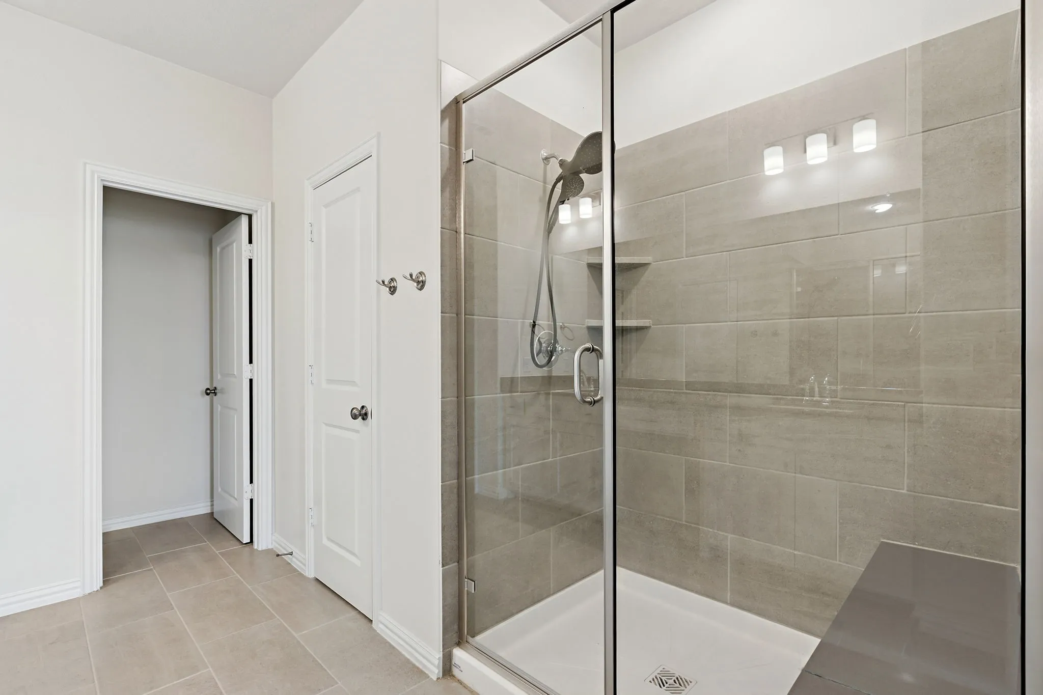 Townhouse For Sale in Tarrant County , 4425 Union Street, North Richland Hills, Texas 76180, 3 Bedroom, 3 Bathroom, 2 Garage spaces, 1,686 Sqft, built in 2022, mls#21339609, Real Estate Agent in North Richland Hills, Homes For Sale in Tarrant county, Homes For Sale in North Richland Hills, Realtor in North Richland Hills Texas, Real Estate Brokerage Independent Realty Texas, Luminita Cordes Realtor