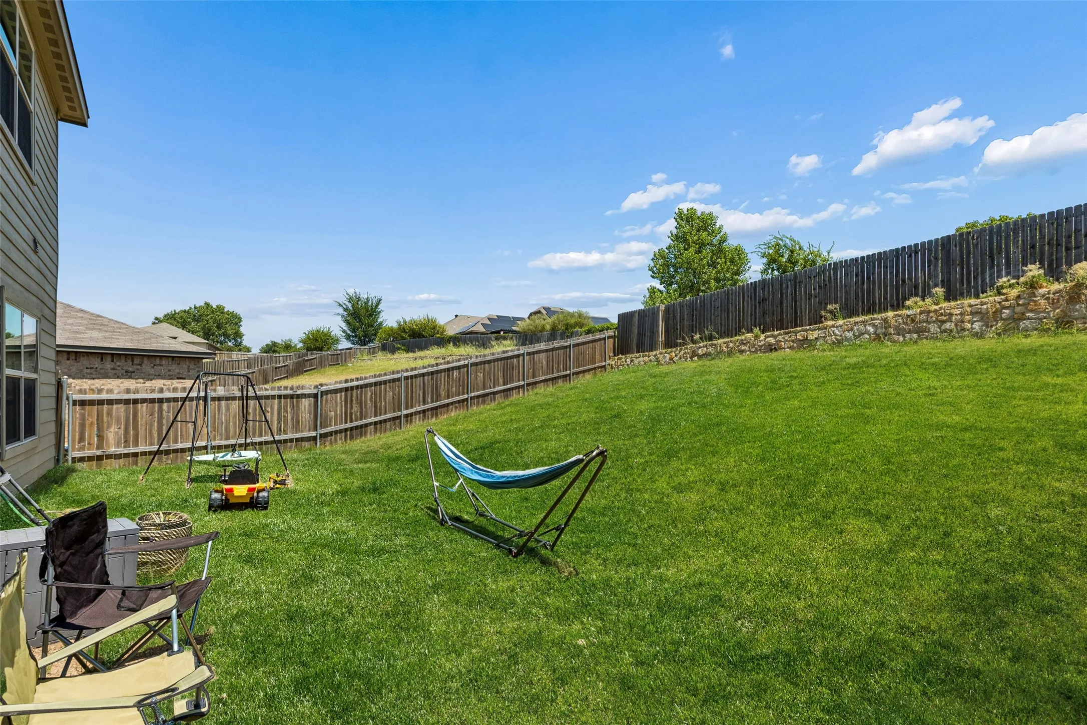 Single Family Residence For Sale in Wise County , 148 Bandana Circle, Newark, Texas 76071, 5 Bedroom, 3 Bathroom, 2 Garage spaces, 2,700 Sqft, built in 2020, mls#21342386, Real Estate Agent in Newark, Homes For Sale in Wise county, Homes For Sale in Newark, Realtor in Newark Texas, Real Estate Brokerage Independent Realty Texas, Luminita Cordes Realtor