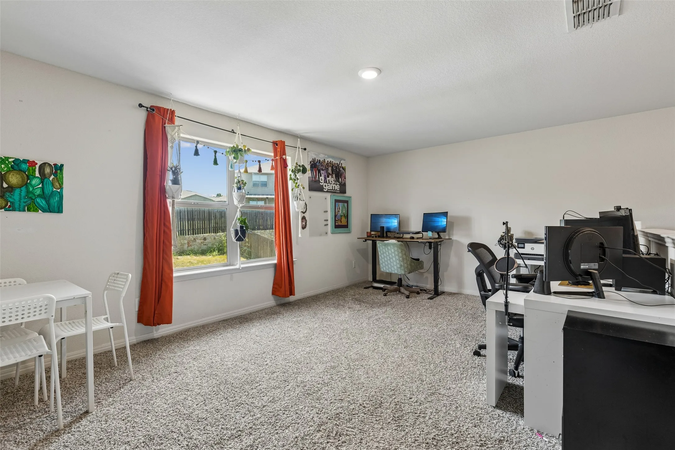 Single Family Residence For Sale in Wise County , 148 Bandana Circle, Newark, Texas 76071, 5 Bedroom, 3 Bathroom, 2 Garage spaces, 2,700 Sqft, built in 2020, mls#21342386, Real Estate Agent in Newark, Homes For Sale in Wise county, Homes For Sale in Newark, Realtor in Newark Texas, Real Estate Brokerage Independent Realty Texas, Luminita Cordes Realtor