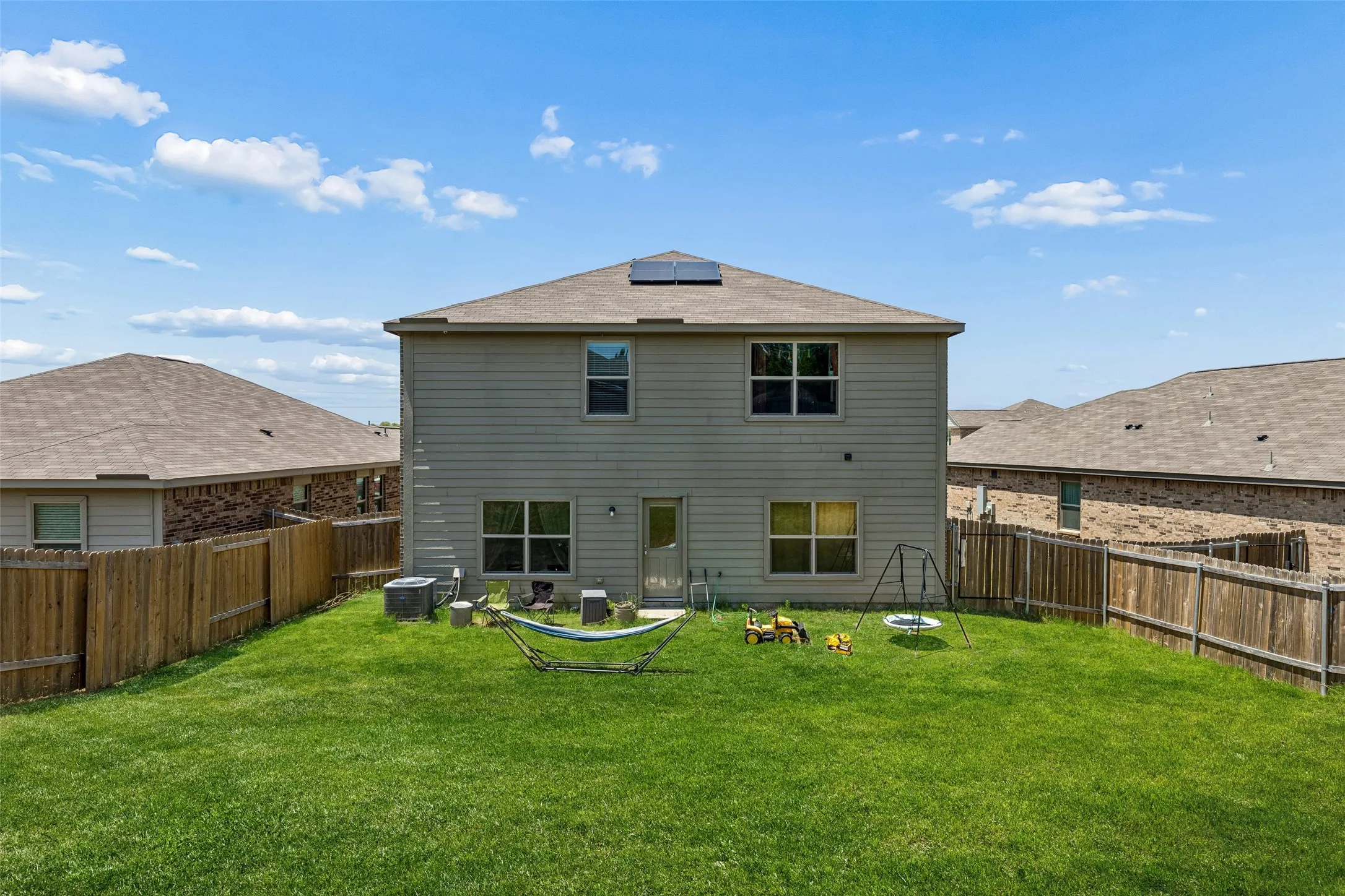 Single Family Residence For Sale in Wise County , 148 Bandana Circle, Newark, Texas 76071, 5 Bedroom, 3 Bathroom, 2 Garage spaces, 2,700 Sqft, built in 2020, mls#21342386, Real Estate Agent in Newark, Homes For Sale in Wise county, Homes For Sale in Newark, Realtor in Newark Texas, Real Estate Brokerage Independent Realty Texas, Luminita Cordes Realtor