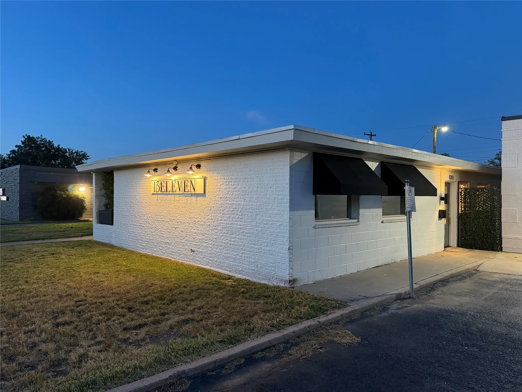 Office For Sale in Taylor County , 1311 Hickory Street, Abilene, Texas 79601, 0, 0, Garage spaces, 0 Sqft, built in 1956, mls#21327910, Real Estate Agent in Abilene, Homes For Sale in Taylor county, Homes For Sale in Abilene, Realtor in Abilene Texas, Real Estate Brokerage Independent Realty Texas, Luminita Cordes Realtor