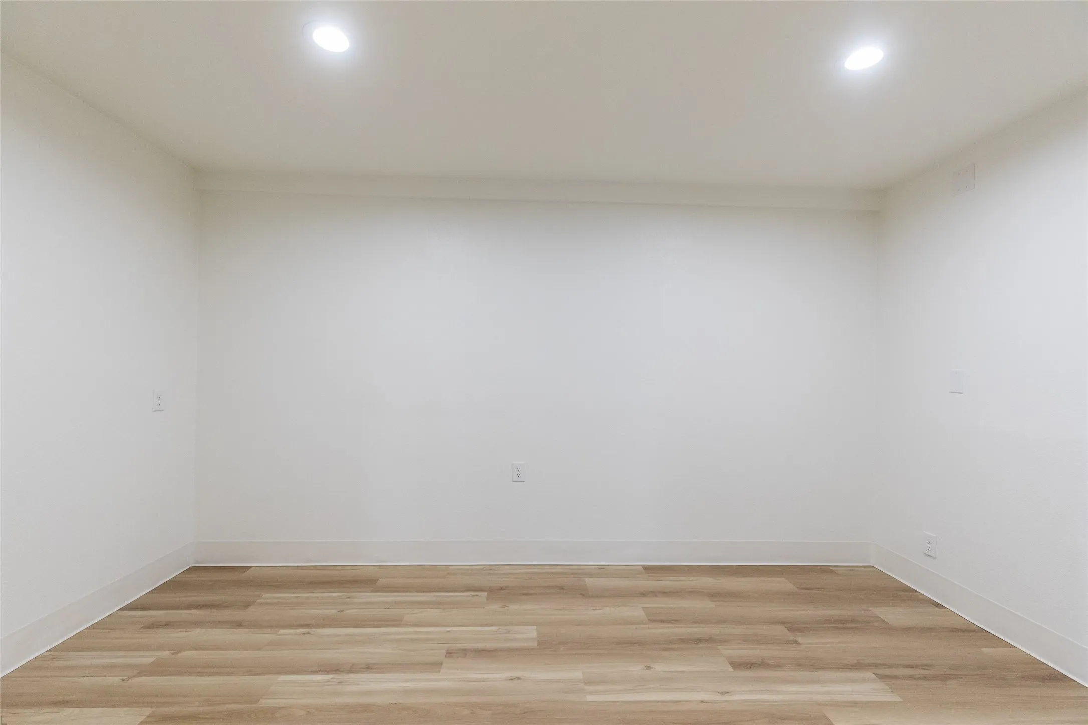 Office For Sale in Taylor County , 1311 Hickory Street, Abilene, Texas 79601, 0, 0, Garage spaces, 0 Sqft, built in 1956, mls#21327910, Real Estate Agent in Abilene, Homes For Sale in Taylor county, Homes For Sale in Abilene, Realtor in Abilene Texas, Real Estate Brokerage Independent Realty Texas, Luminita Cordes Realtor