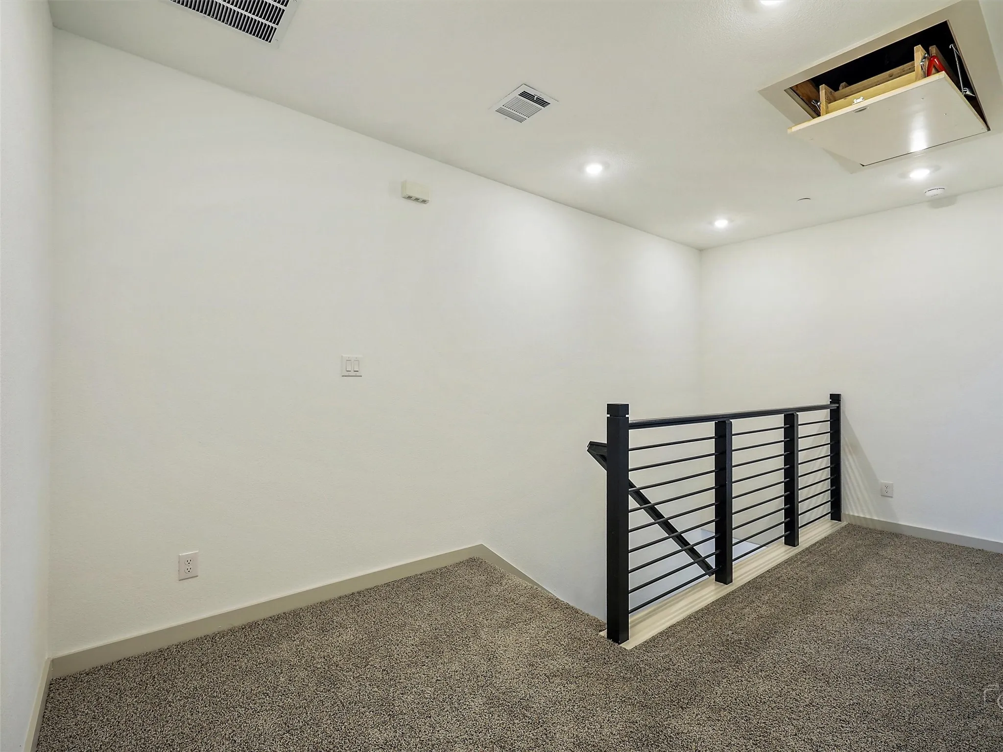 Townhouse For Rent in Collin County , 543 Eiseley Drive, Allen, Texas 75002, 3 Bedroom, 3 Bathroom, 2 Garage spaces, 1,844 Sqft, built in 2022, Price $2,550, mls#21344421, Real Estate Agent in Allen, Homes For Rent in Collin county, Homes For Rent in Allen, Realtor in Allen Texas, Real Estate Brokerage Independent Realty Texas, Luminita Cordes Realtor