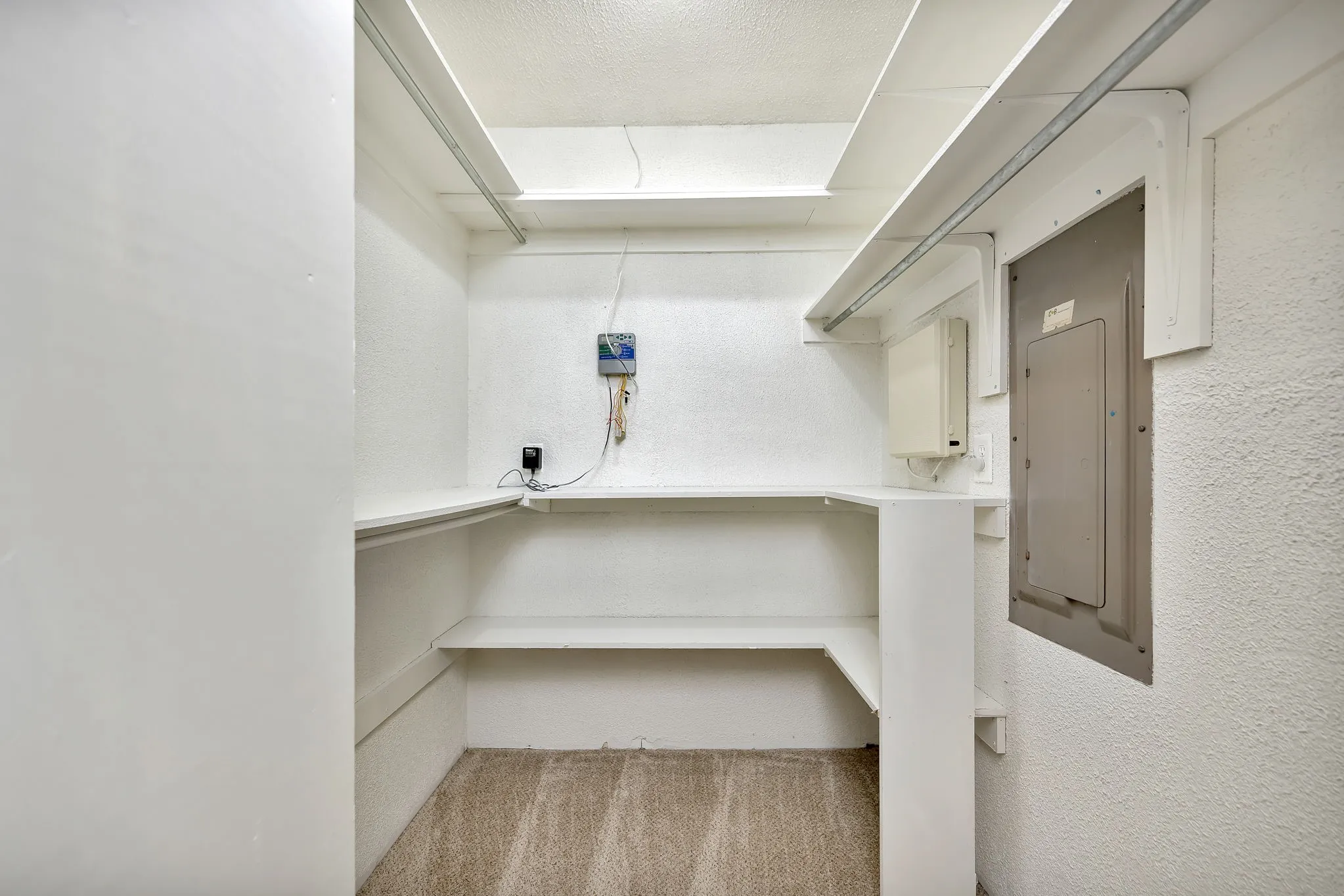 Single Family Residence For Sale in Dallas County , 934 Mapleleaf Lane, Coppell, Texas 75019, 3 Bedroom, 2 Bathroom, Garage spaces, 1,389 Sqft, built in 1983, Price $354,950, mls#21344384, Real Estate Agent in Coppell, Homes For Sale in Dallas county, Homes For Sale in Coppell, Realtor in Coppell Texas, Real Estate Brokerage Independent Realty Texas, Luminita Cordes Realtor