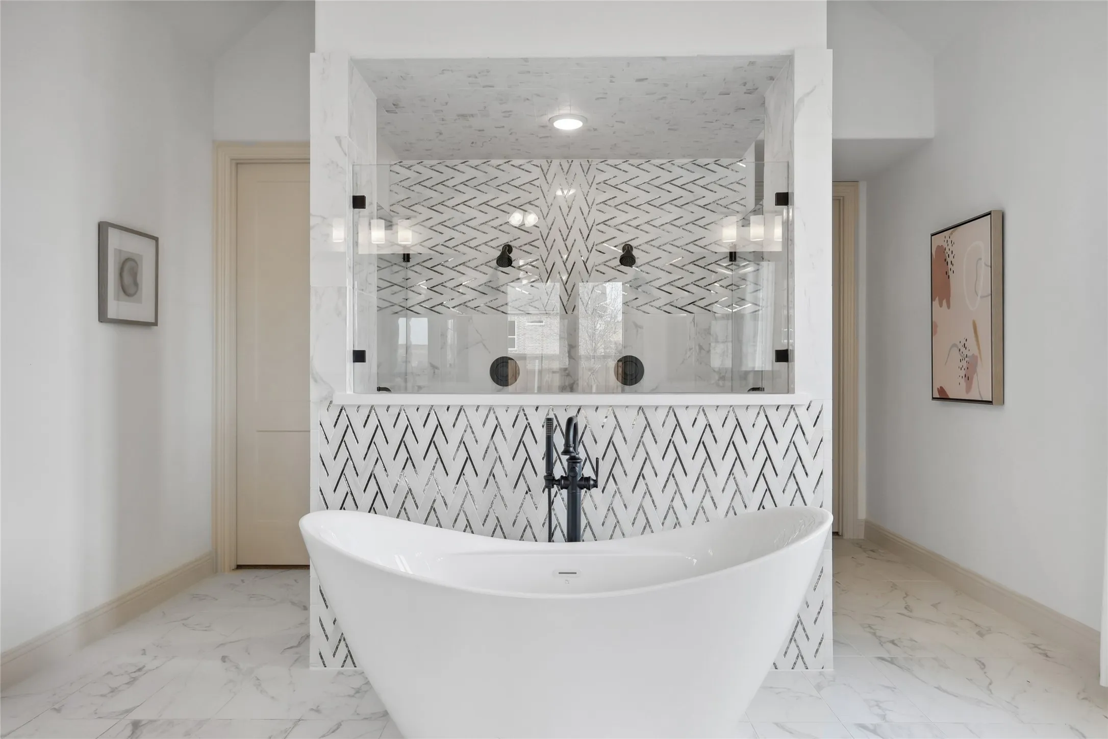 Model home photos of similar floorplans, not pictures of actual home.