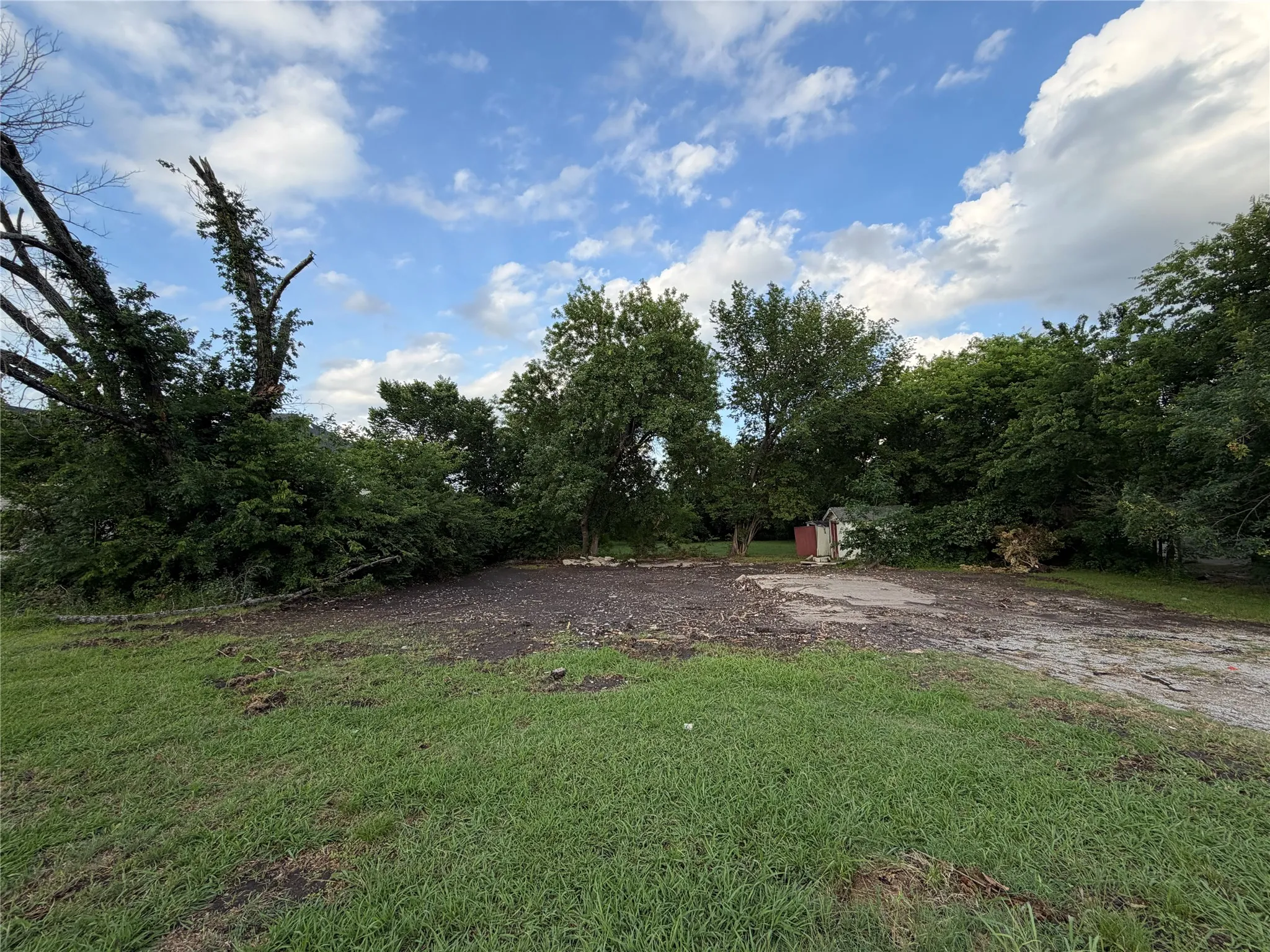 Unimproved Land For Sale in Rockwall County , 808 N Goliad Street, Rockwall, Texas 75087, 0, 0, Garage spaces, 0 Sqft, built in 1950, Price $399,900, mls#21336373, Real Estate Agent in Rockwall, Homes For Sale in Rockwall county, Homes For Sale in Rockwall, Realtor in Rockwall Texas, Real Estate Brokerage Independent Realty Texas, Luminita Cordes Realtor