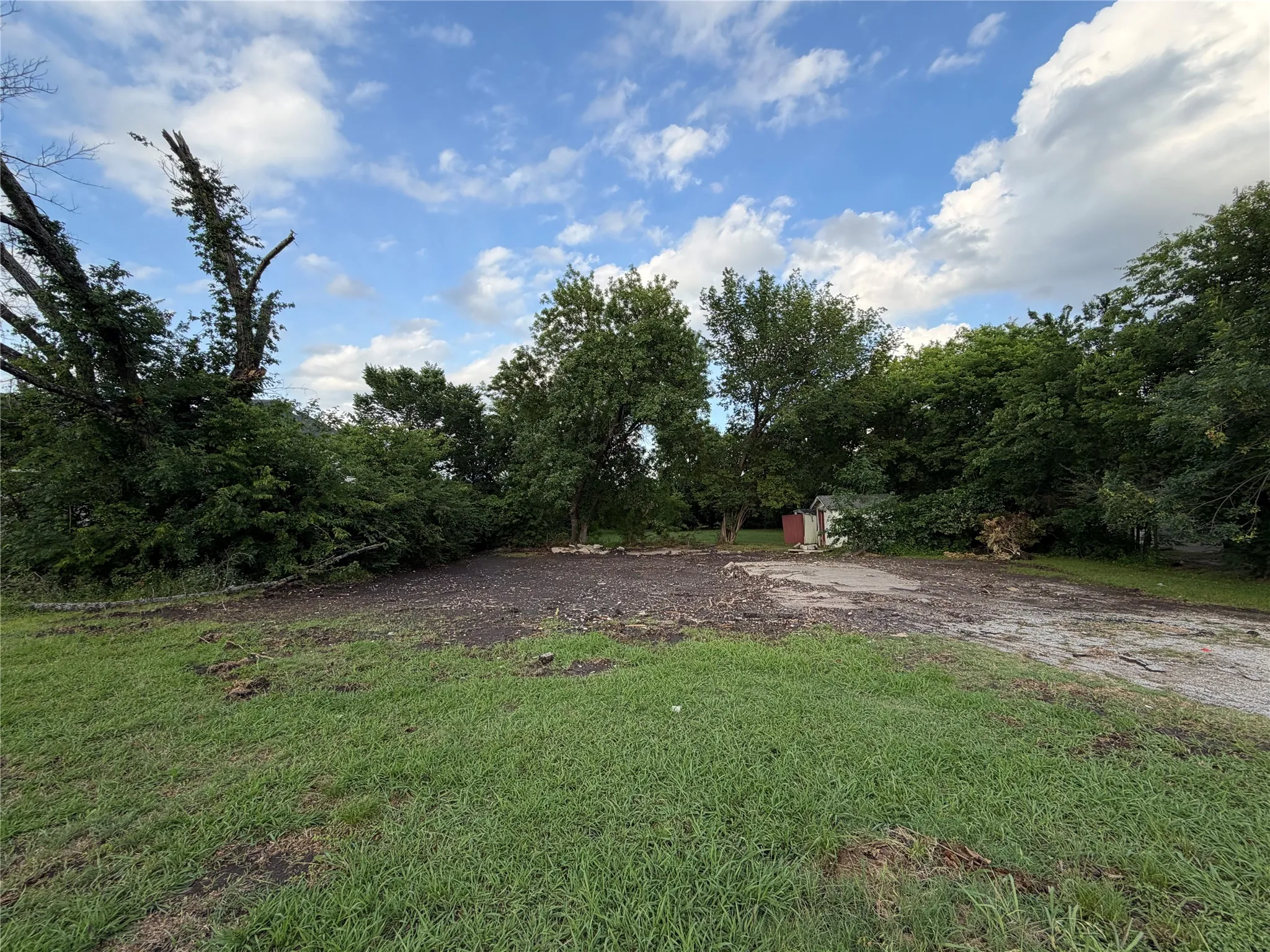 Unimproved Land For Sale in Rockwall County , 808 N Goliad Street, Rockwall, Texas 75087, 0, 0, Garage spaces, 0 Sqft, built in 1950, Price $399,900, mls#21336373, Real Estate Agent in Rockwall, Homes For Sale in Rockwall county, Homes For Sale in Rockwall, Realtor in Rockwall Texas, Real Estate Brokerage Independent Realty Texas, Luminita Cordes Realtor
