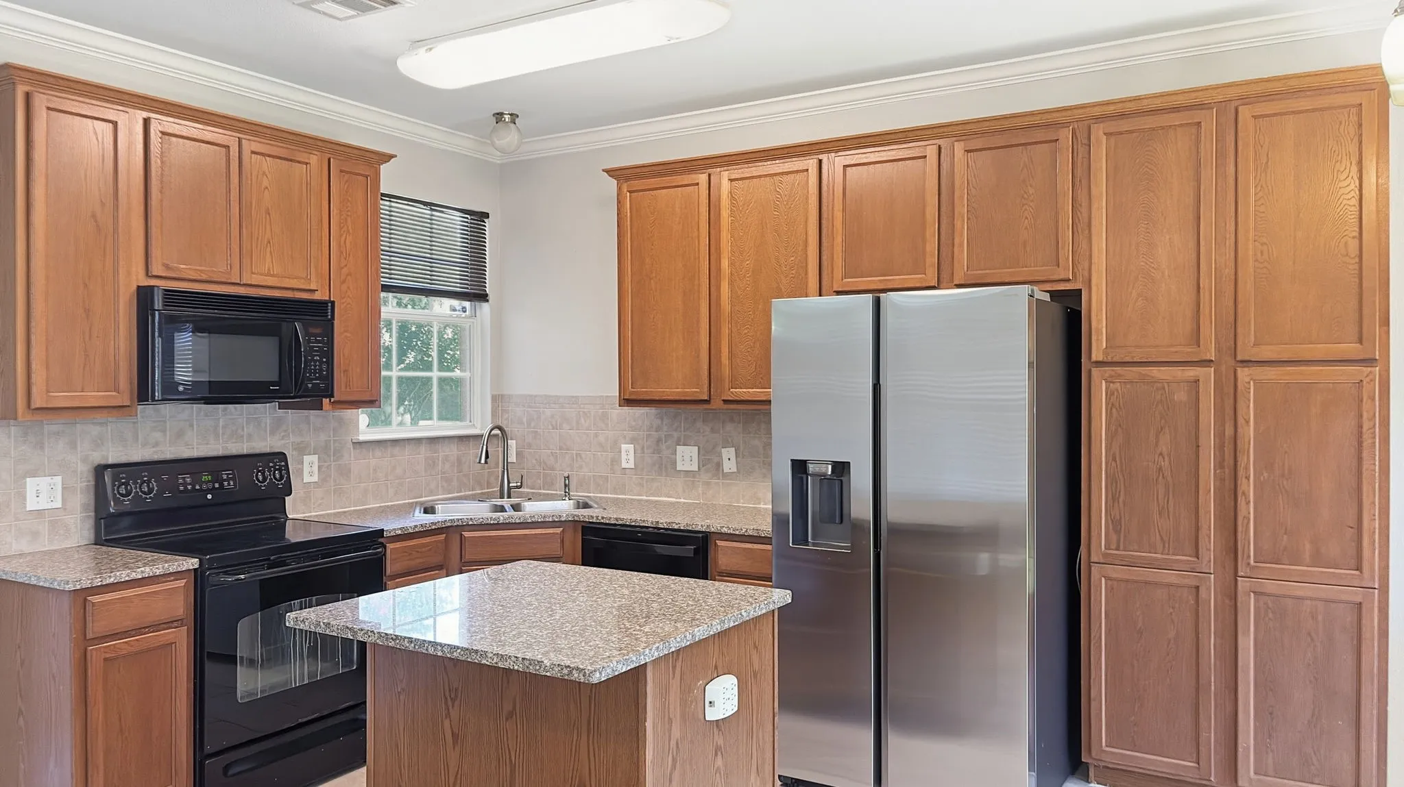 Townhouse For Rent in Dallas County , 1247 Bethel School Court, Coppell, Texas 75019, 3 Bedroom, 3 Bathroom, 2 Garage spaces, 1,502 Sqft, built in 2006, mls#21344629, Real Estate Agent in Coppell, Homes For Rent in Dallas county, Homes For Rent in Coppell, Realtor in Coppell Texas, Real Estate Brokerage Independent Realty Texas, Luminita Cordes Realtor