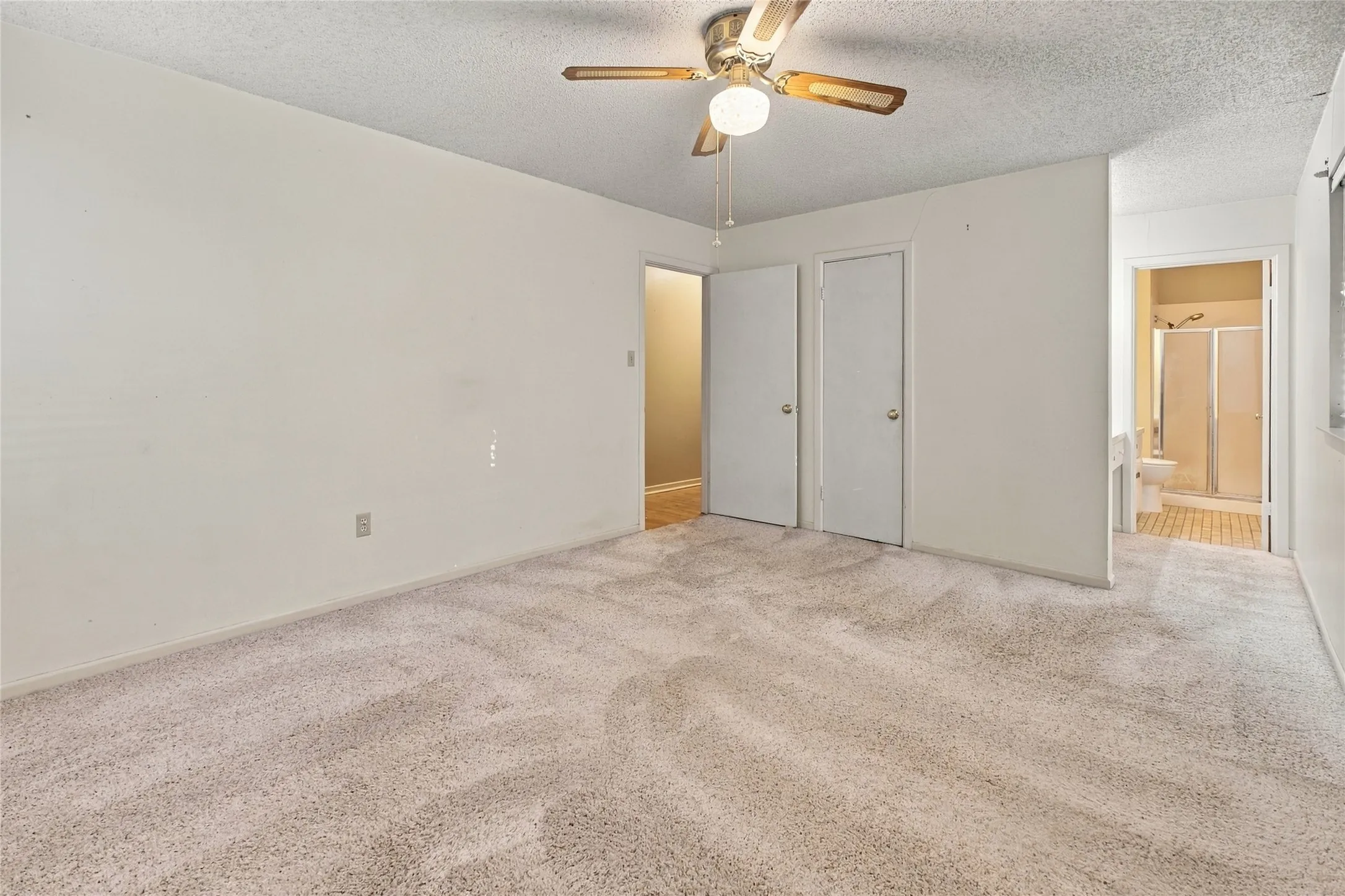 Single Family Residence For Sale in Taylor County , 2119 Minter, Abilene, Texas 79603, 3 Bedroom, 2 Bathroom, 2 Garage spaces, 1,520 Sqft, built in 1972, mls#21344630, Real Estate Agent in Abilene, Homes For Sale in Taylor county, Homes For Sale in Abilene, Realtor in Abilene Texas, Real Estate Brokerage Independent Realty Texas, Luminita Cordes Realtor