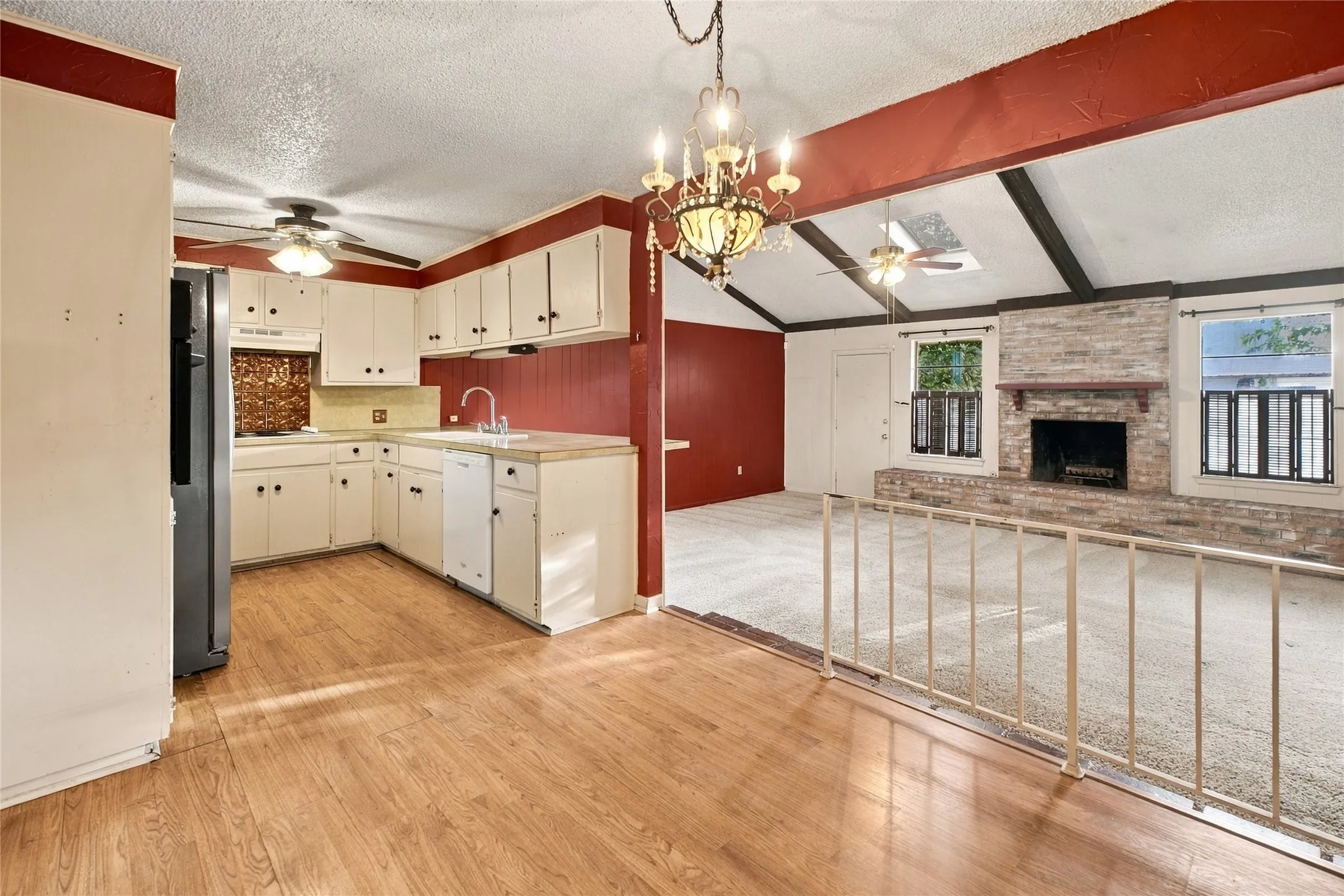 Single Family Residence For Sale in Taylor County , 2119 Minter, Abilene, Texas 79603, 3 Bedroom, 2 Bathroom, 2 Garage spaces, 1,520 Sqft, built in 1972, mls#21344630, Real Estate Agent in Abilene, Homes For Sale in Taylor county, Homes For Sale in Abilene, Realtor in Abilene Texas, Real Estate Brokerage Independent Realty Texas, Luminita Cordes Realtor