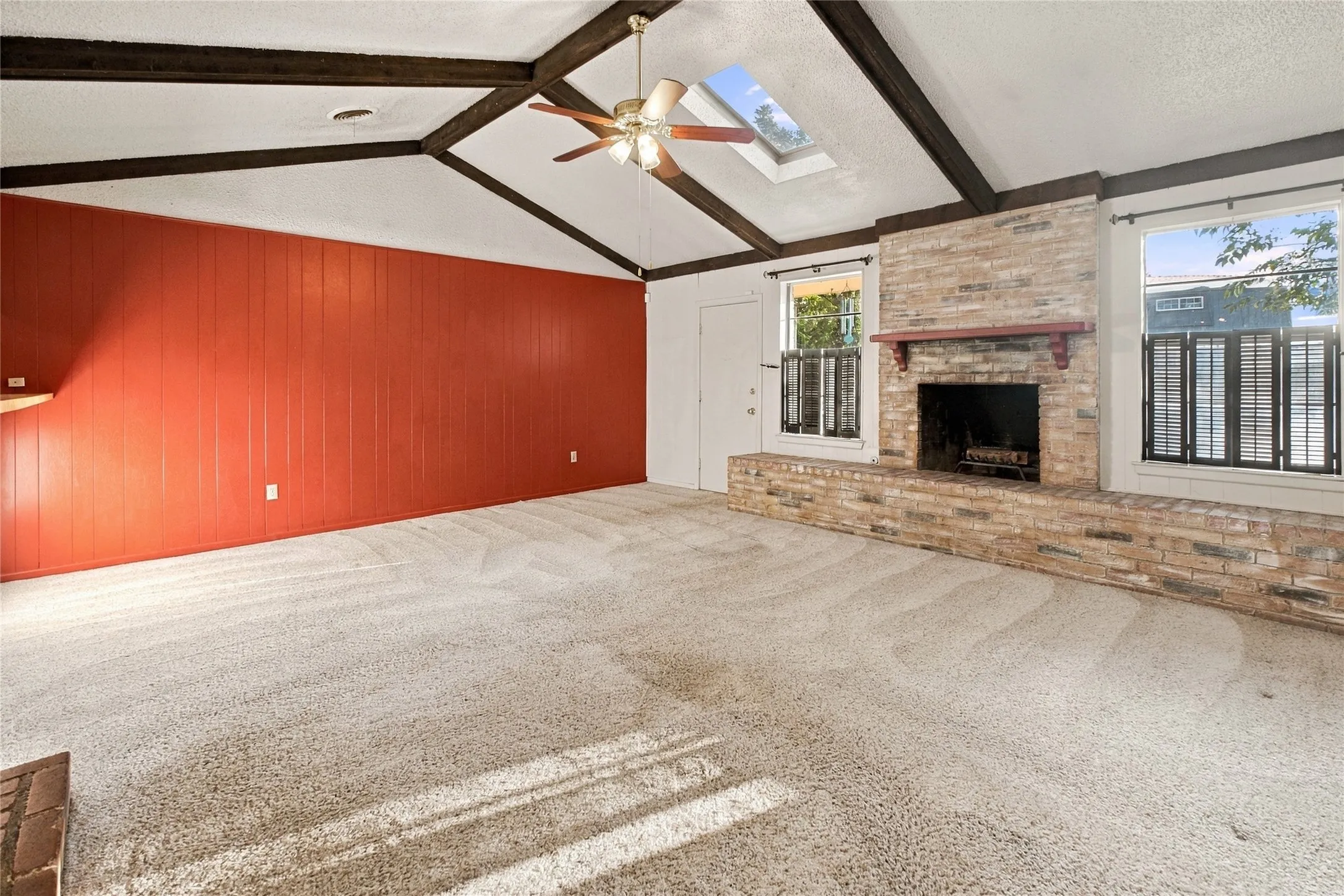 Single Family Residence For Sale in Taylor County , 2119 Minter, Abilene, Texas 79603, 3 Bedroom, 2 Bathroom, 2 Garage spaces, 1,520 Sqft, built in 1972, mls#21344630, Real Estate Agent in Abilene, Homes For Sale in Taylor county, Homes For Sale in Abilene, Realtor in Abilene Texas, Real Estate Brokerage Independent Realty Texas, Luminita Cordes Realtor
