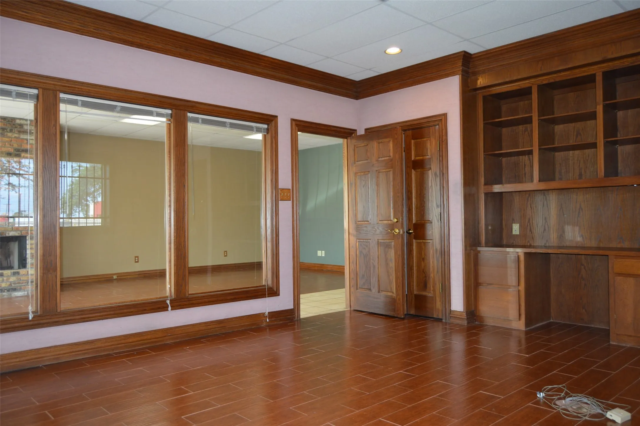Office For Rent in Hunt County , 8602 Wesley Street Suite 100, Greenville, Texas 75402, 0, 0, Garage spaces, 0 Sqft, built in 1983, Price $2,950, mls#21344545, Real Estate Agent in Greenville, Homes For Rent in Hunt county, Homes For Rent in Greenville, Realtor in Greenville Texas, Real Estate Brokerage Independent Realty Texas, Luminita Cordes Realtor