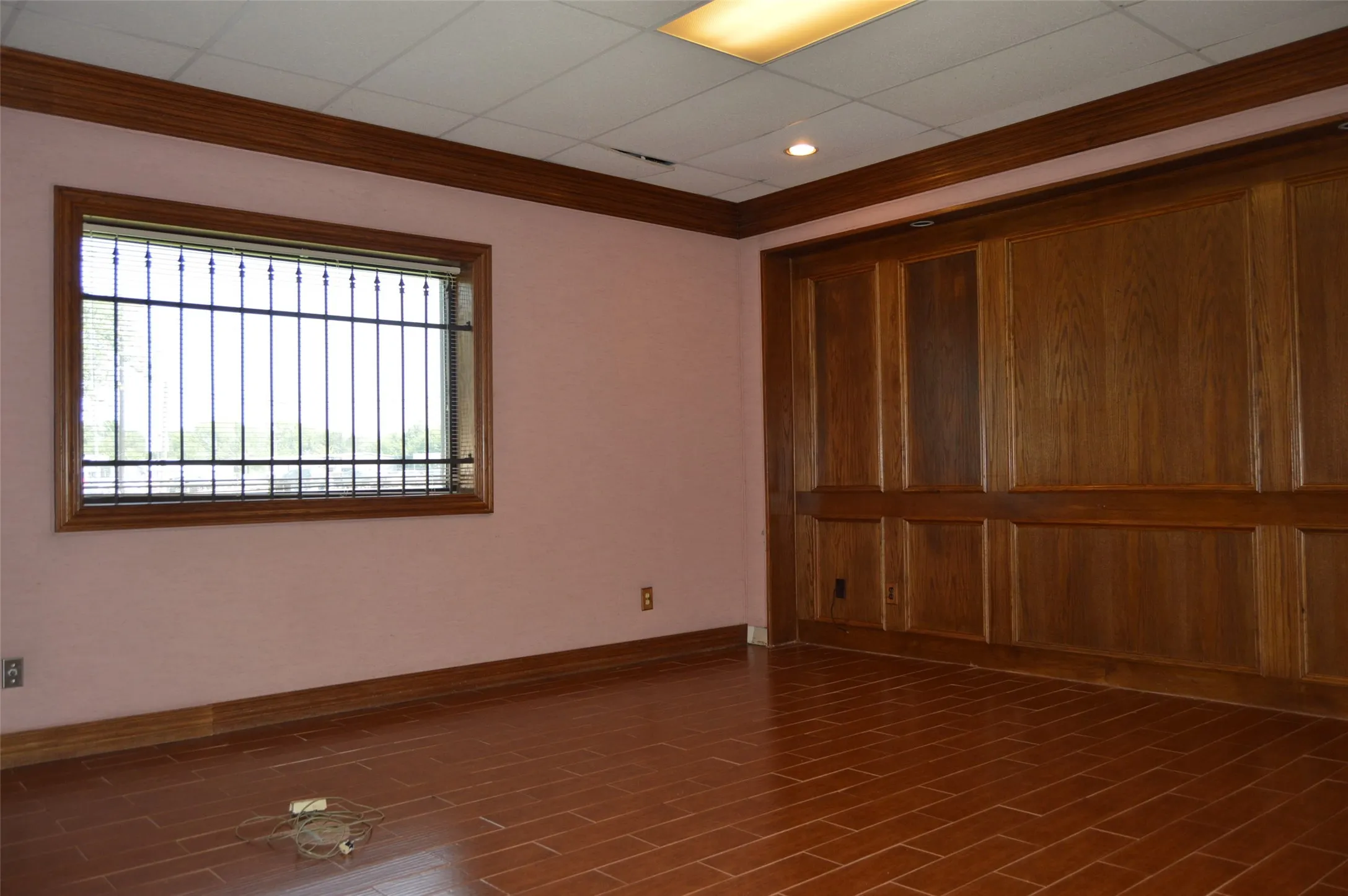 Office For Rent in Hunt County , 8602 Wesley Street Suite 100, Greenville, Texas 75402, 0, 0, Garage spaces, 0 Sqft, built in 1983, Price $2,950, mls#21344545, Real Estate Agent in Greenville, Homes For Rent in Hunt county, Homes For Rent in Greenville, Realtor in Greenville Texas, Real Estate Brokerage Independent Realty Texas, Luminita Cordes Realtor