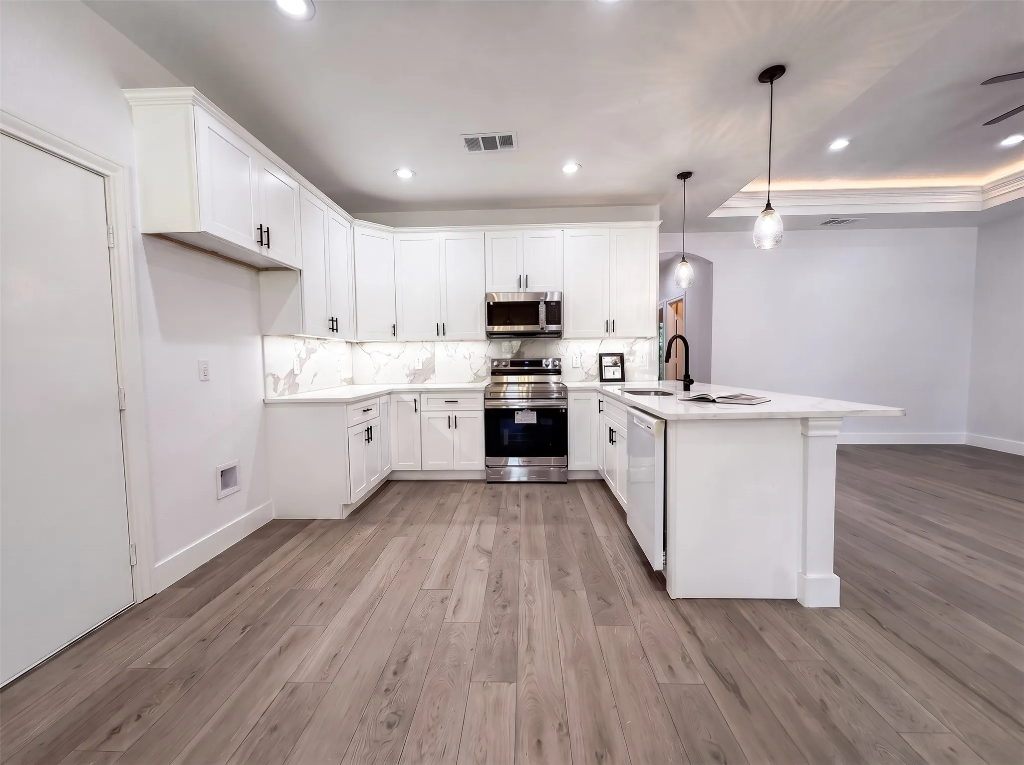 Single Family Residence For Sale in Van Zandt County , 922 Gibbard Avenue, Wills Point, Texas 75169, 3 Bedroom, 2 Bathroom, 1 Garage spaces, 1,537 Sqft, built in 2026, mls#21340092, Real Estate Agent in Wills Point, Homes For Sale in Van Zandt county, Homes For Sale in Wills Point, Realtor in Wills Point Texas, Real Estate Brokerage Independent Realty Texas, Luminita Cordes Realtor
