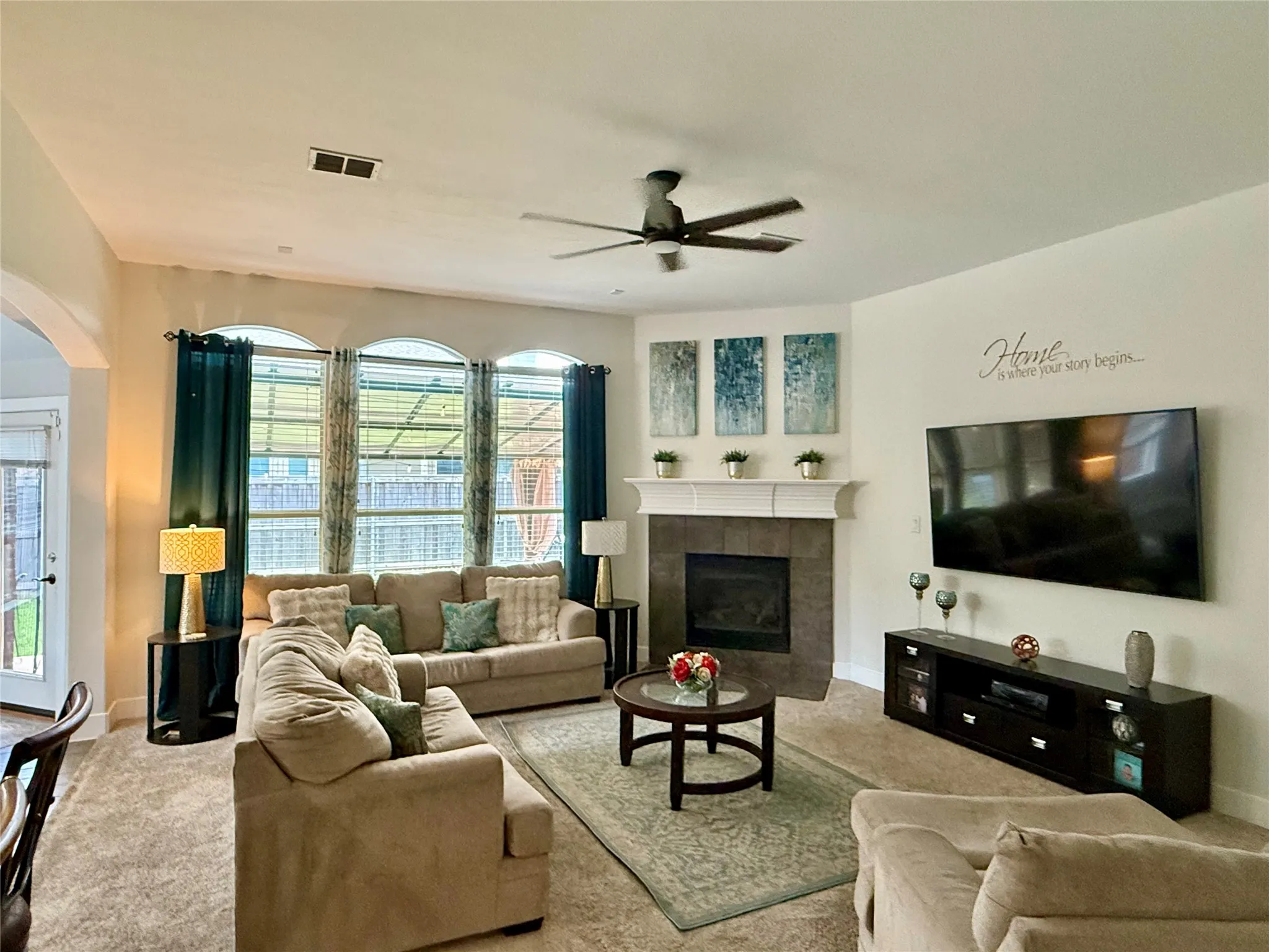 Single Family Residence For Sale in Tarrant County , 703 Fannin Lane, Mansfield, Texas 76063, 4 Bedroom, 3 Bathroom, 2 Garage spaces, 2,991 Sqft, built in 2003, mls#21344406, Real Estate Agent in Mansfield, Homes For Sale in Tarrant county, Homes For Sale in Mansfield, Realtor in Mansfield Texas, Real Estate Brokerage Independent Realty Texas, Luminita Cordes Realtor