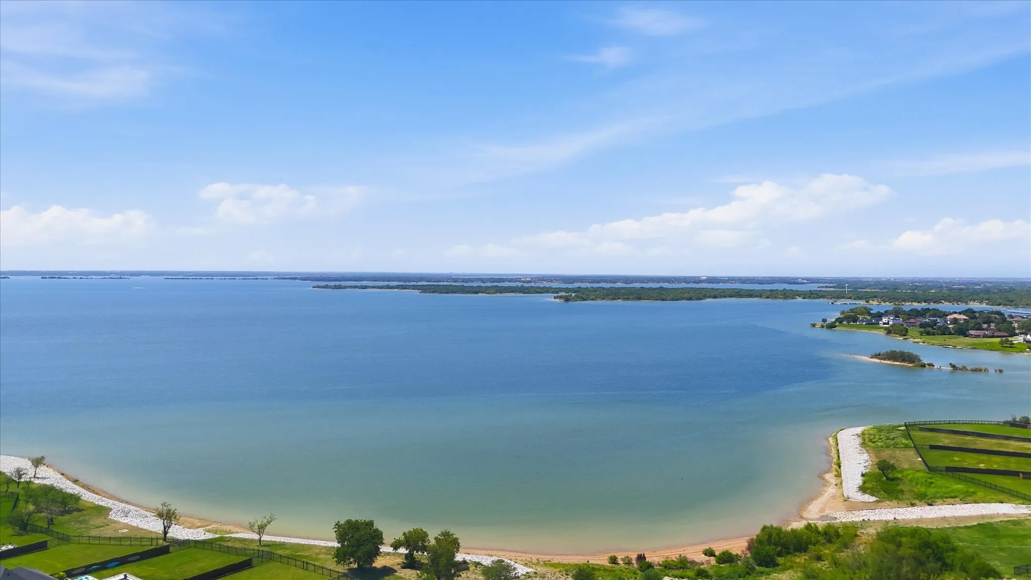 Single Family Residence For Sale in Denton County , 7609 Haddington, The Colony, Texas 75056, 2 Bedroom, 2 Bathroom, 2 Garage spaces, 2,022 Sqft, built in 2018, mls#21343372, Real Estate Agent in The Colony, Homes For Sale in Denton county, Homes For Sale in The Colony, Realtor in The Colony Texas, Real Estate Brokerage Independent Realty Texas, Luminita Cordes Realtor