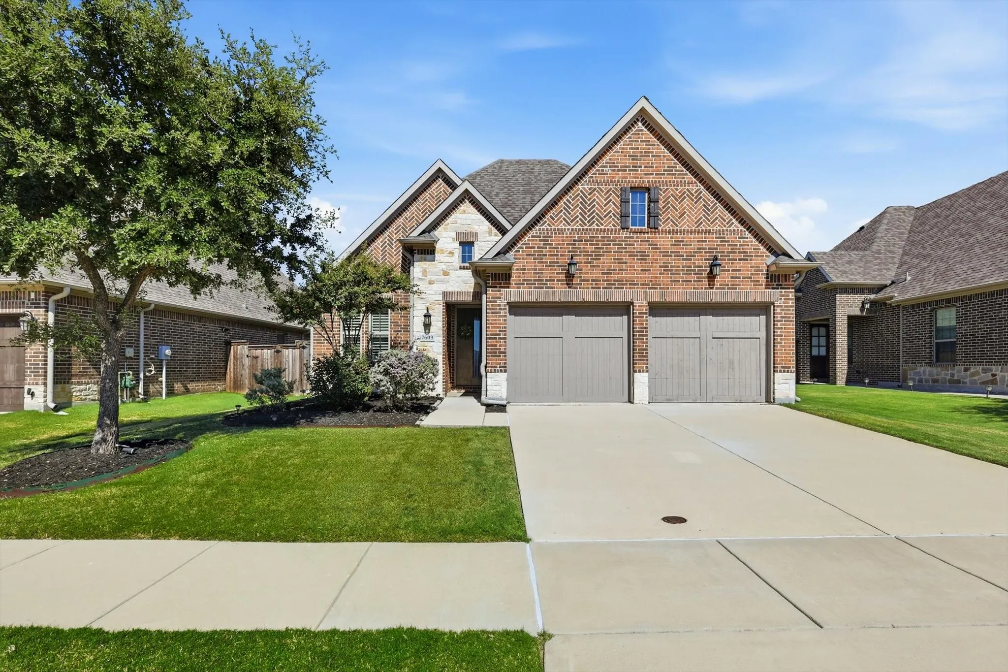 Single Family Residence For Sale in Denton County , 7609 Haddington, The Colony, Texas 75056, 2 Bedroom, 2 Bathroom, 2 Garage spaces, 2,022 Sqft, built in 2018, mls#21343372, Real Estate Agent in The Colony, Homes For Sale in Denton county, Homes For Sale in The Colony, Realtor in The Colony Texas, Real Estate Brokerage Independent Realty Texas, Luminita Cordes Realtor