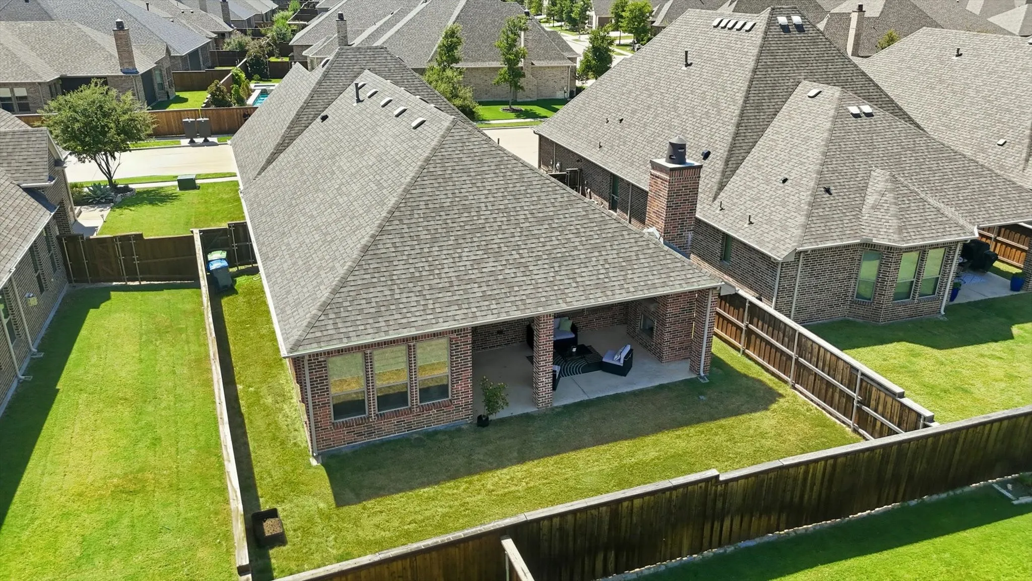 Single Family Residence For Sale in Denton County , 7609 Haddington, The Colony, Texas 75056, 2 Bedroom, 2 Bathroom, 2 Garage spaces, 2,022 Sqft, built in 2018, mls#21343372, Real Estate Agent in The Colony, Homes For Sale in Denton county, Homes For Sale in The Colony, Realtor in The Colony Texas, Real Estate Brokerage Independent Realty Texas, Luminita Cordes Realtor