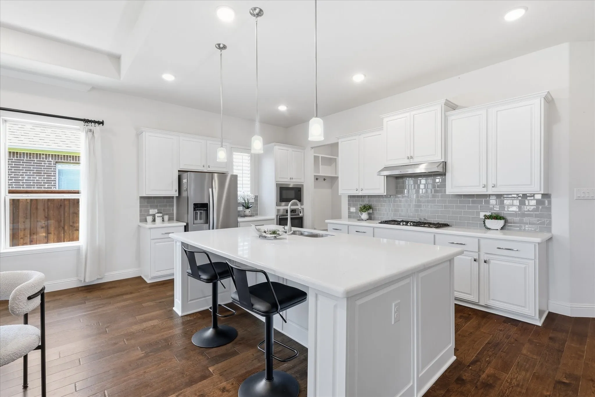 Single Family Residence For Sale in Denton County , 7609 Haddington, The Colony, Texas 75056, 2 Bedroom, 2 Bathroom, 2 Garage spaces, 2,022 Sqft, built in 2018, mls#21343372, Real Estate Agent in The Colony, Homes For Sale in Denton county, Homes For Sale in The Colony, Realtor in The Colony Texas, Real Estate Brokerage Independent Realty Texas, Luminita Cordes Realtor