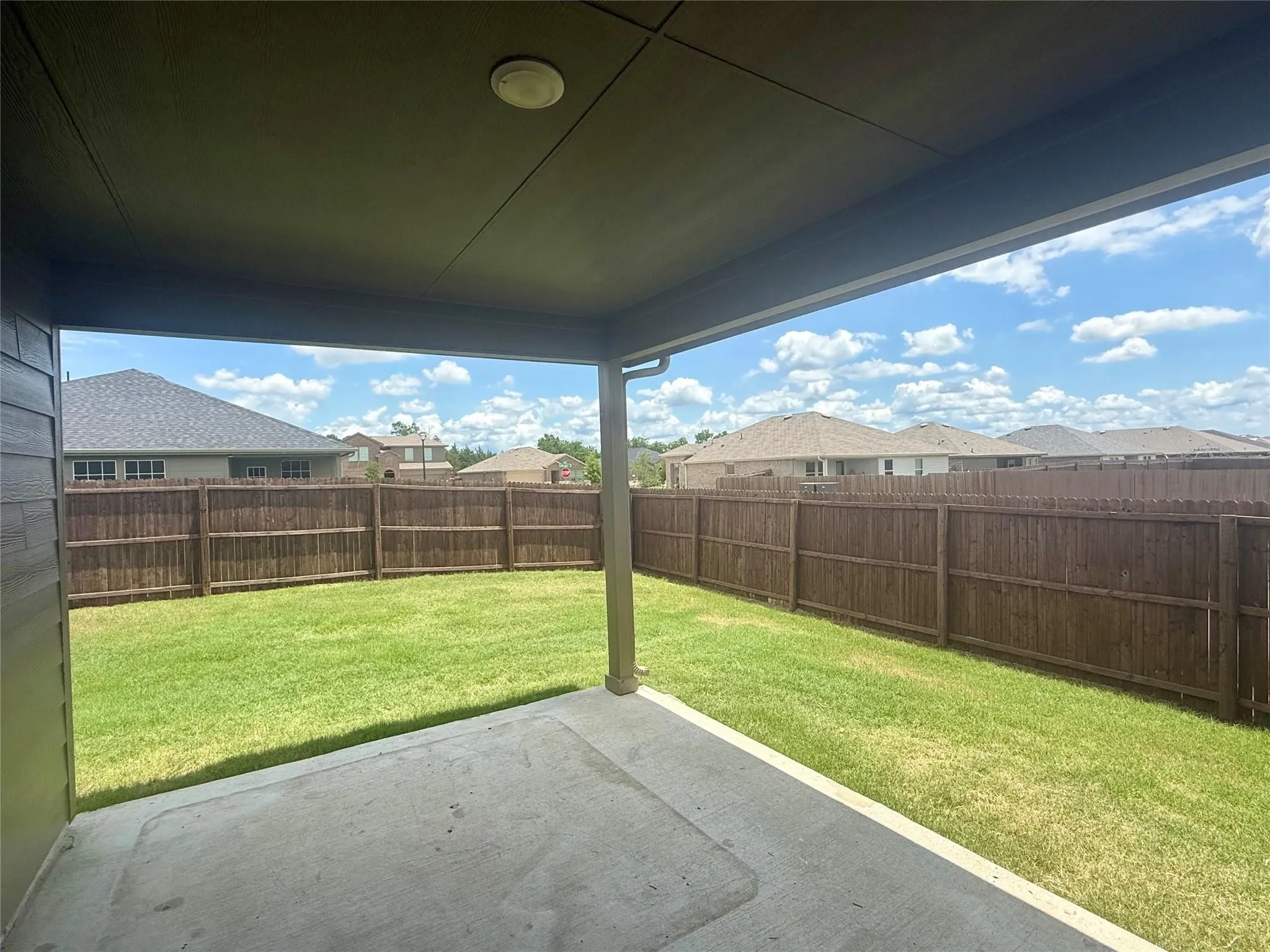 Single Family Residence For Rent in Collin County , 717 Cottonwood Way, Royse City, Texas 75189, 4 Bedroom, 3 Bathroom, 2 Garage spaces, 2,073 Sqft, built in 2020, mls#21344642, Real Estate Agent in Royse City, Homes For Rent in Collin county, Homes For Rent in Royse City, Realtor in Royse City Texas, Real Estate Brokerage Independent Realty Texas, Luminita Cordes Realtor