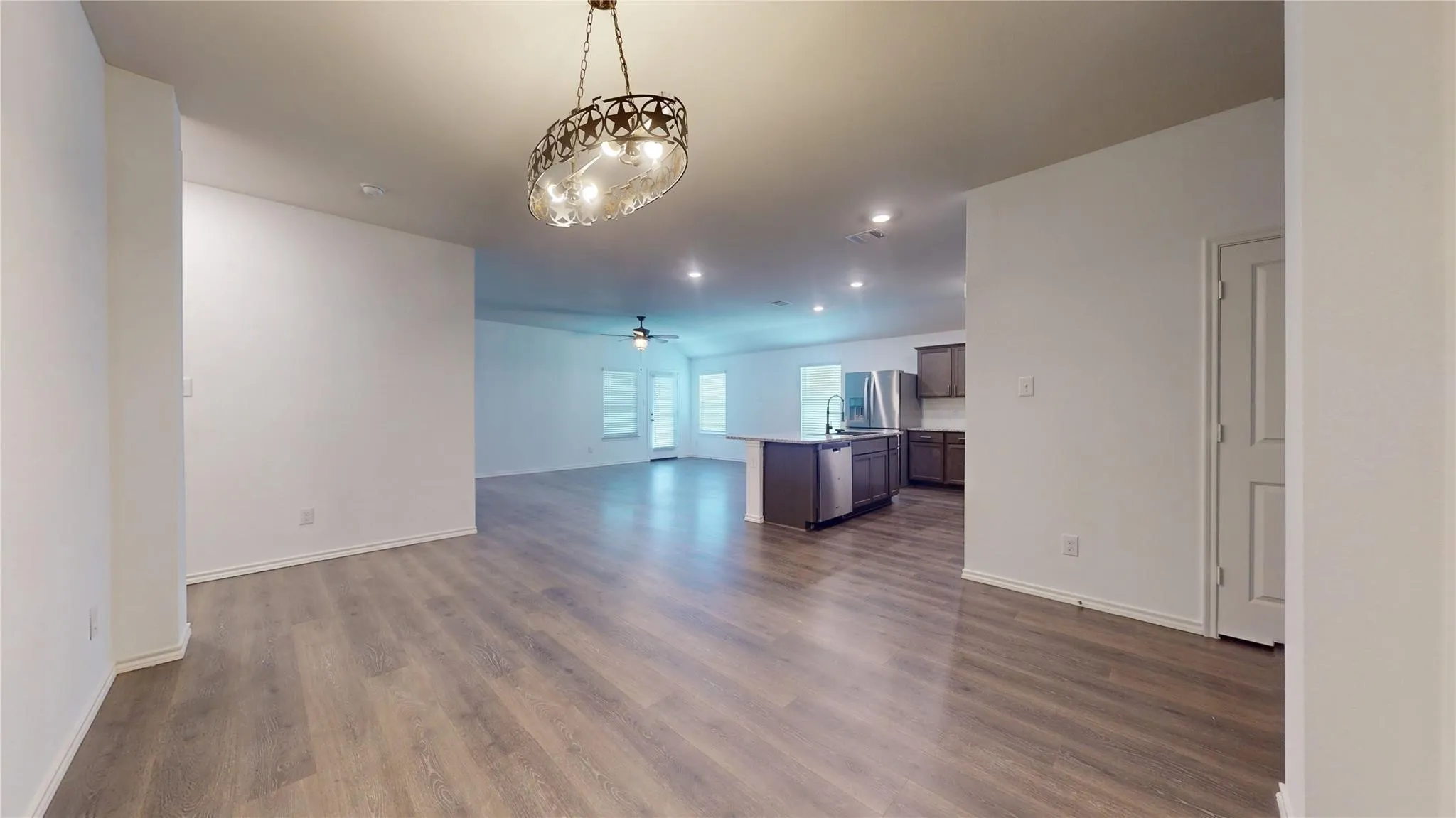Single Family Residence For Rent in Collin County , 717 Cottonwood Way, Royse City, Texas 75189, 4 Bedroom, 3 Bathroom, 2 Garage spaces, 2,073 Sqft, built in 2020, mls#21344642, Real Estate Agent in Royse City, Homes For Rent in Collin county, Homes For Rent in Royse City, Realtor in Royse City Texas, Real Estate Brokerage Independent Realty Texas, Luminita Cordes Realtor