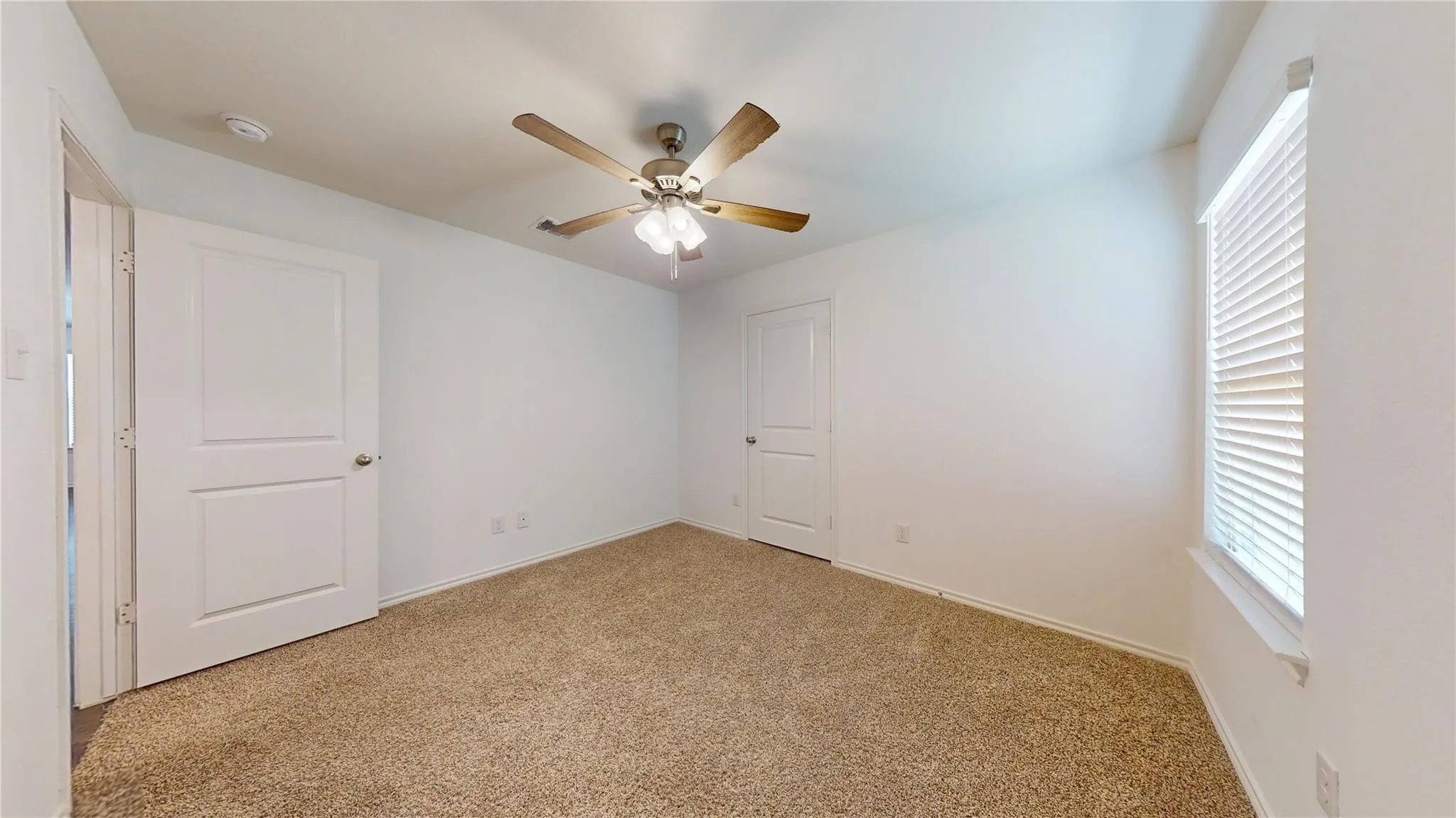 Single Family Residence For Rent in Collin County , 717 Cottonwood Way, Royse City, Texas 75189, 4 Bedroom, 3 Bathroom, 2 Garage spaces, 2,073 Sqft, built in 2020, mls#21344642, Real Estate Agent in Royse City, Homes For Rent in Collin county, Homes For Rent in Royse City, Realtor in Royse City Texas, Real Estate Brokerage Independent Realty Texas, Luminita Cordes Realtor