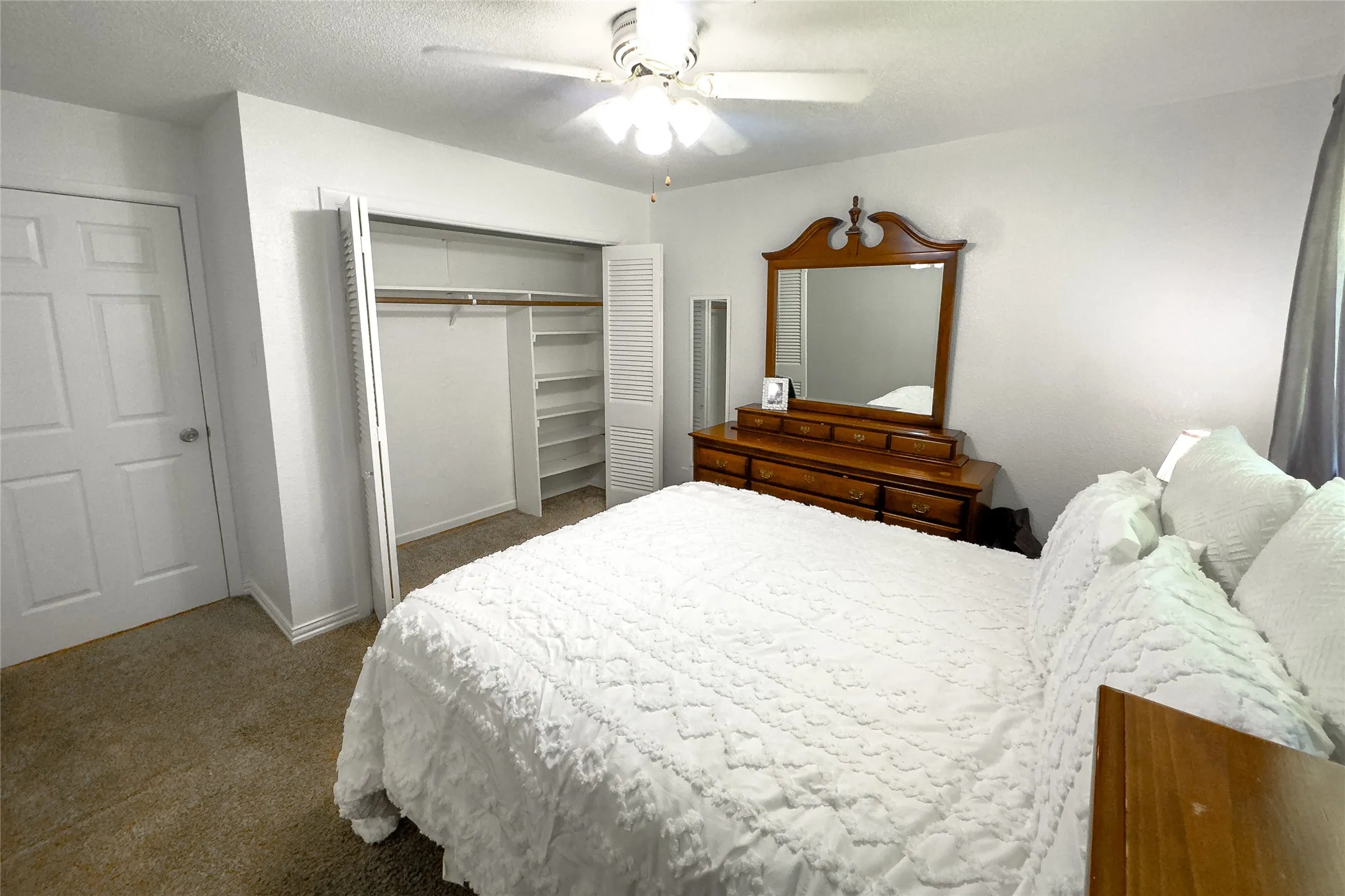 Single Family Residence For Sale in Bell County , 2801 Cheaney Drive, Killeen, Texas 76543, 3 Bedroom, 2 Bathroom, 1 Garage spaces, 1,504 Sqft, built in 1963, mls#21344650, Real Estate Agent in Killeen, Homes For Sale in Bell county, Homes For Sale in Killeen, Realtor in Killeen Texas, Real Estate Brokerage Independent Realty Texas, Luminita Cordes Realtor