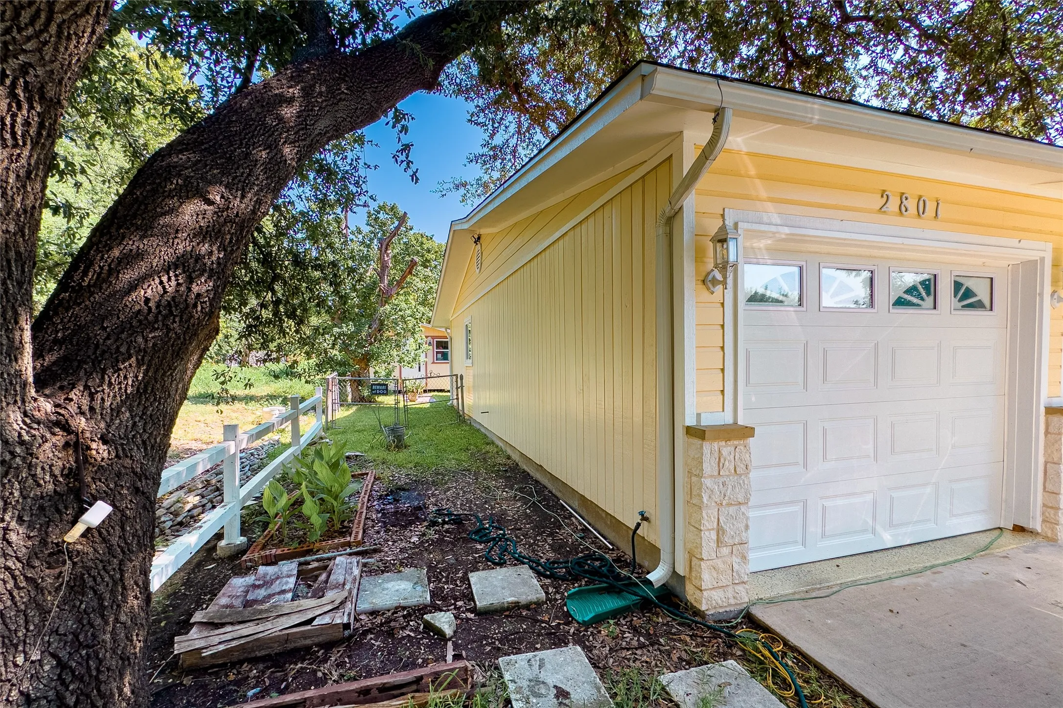 Single Family Residence For Sale in Bell County , 2801 Cheaney Drive, Killeen, Texas 76543, 3 Bedroom, 2 Bathroom, 1 Garage spaces, 1,504 Sqft, built in 1963, mls#21344650, Real Estate Agent in Killeen, Homes For Sale in Bell county, Homes For Sale in Killeen, Realtor in Killeen Texas, Real Estate Brokerage Independent Realty Texas, Luminita Cordes Realtor