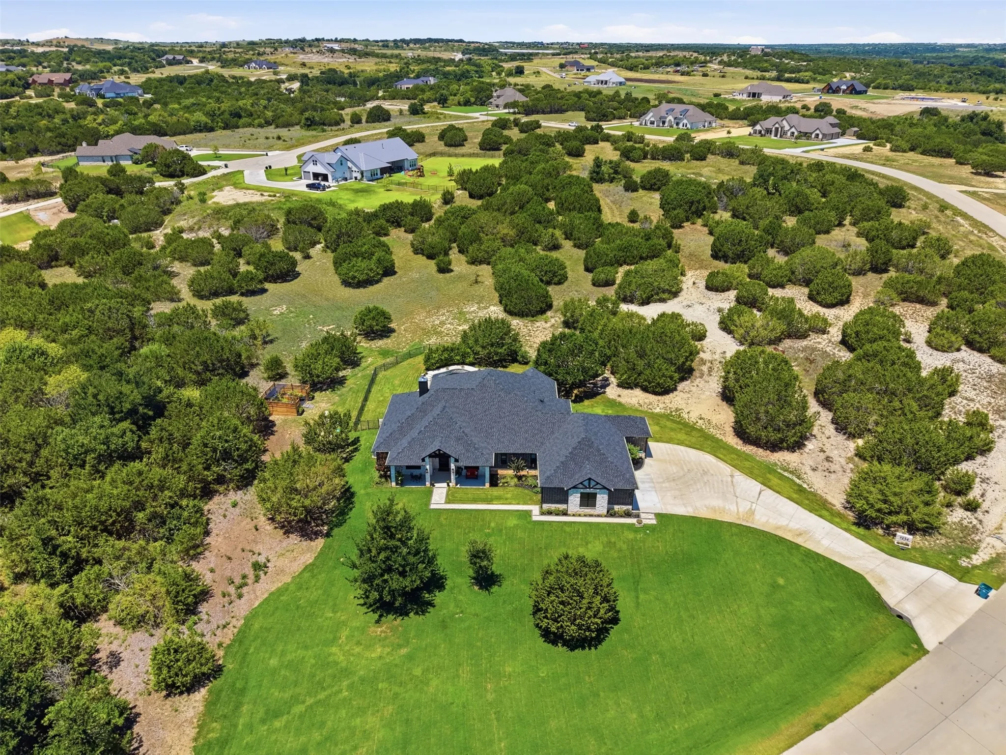 Single Family Residence For Sale in Hood County , 3254 Rio Grande Circle, Cresson, Texas 76035, 3 Bedroom, 3 Bathroom, 3 Garage spaces, 2,936 Sqft, built in 2024, mls#21342234, Real Estate Agent in Cresson, Homes For Sale in Hood county, Homes For Sale in Cresson, Realtor in Cresson Texas, Real Estate Brokerage Independent Realty Texas, Luminita Cordes Realtor