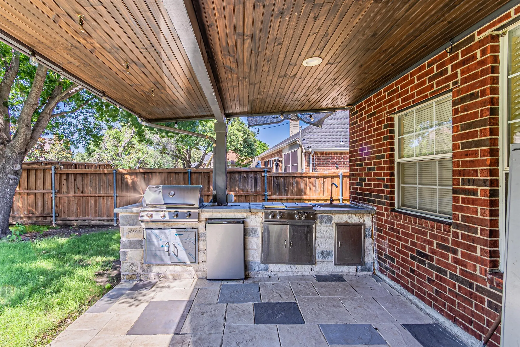 Single Family Residence For Sale in Denton County , 1913 Blue Ridge Drive, Flower Mound, Texas 75028, 4 Bedroom, 4 Bathroom, 2 Garage spaces, 3,783 Sqft, built in 1999, mls#21344640, Real Estate Agent in Flower Mound, Homes For Sale in Denton county, Homes For Sale in Flower Mound, Realtor in Flower Mound Texas, Real Estate Brokerage Independent Realty Texas, Luminita Cordes Realtor