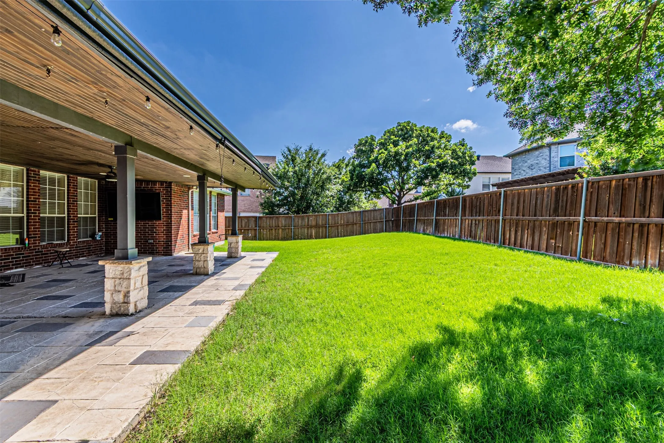 Single Family Residence For Sale in Denton County , 1913 Blue Ridge Drive, Flower Mound, Texas 75028, 4 Bedroom, 4 Bathroom, 2 Garage spaces, 3,783 Sqft, built in 1999, mls#21344640, Real Estate Agent in Flower Mound, Homes For Sale in Denton county, Homes For Sale in Flower Mound, Realtor in Flower Mound Texas, Real Estate Brokerage Independent Realty Texas, Luminita Cordes Realtor