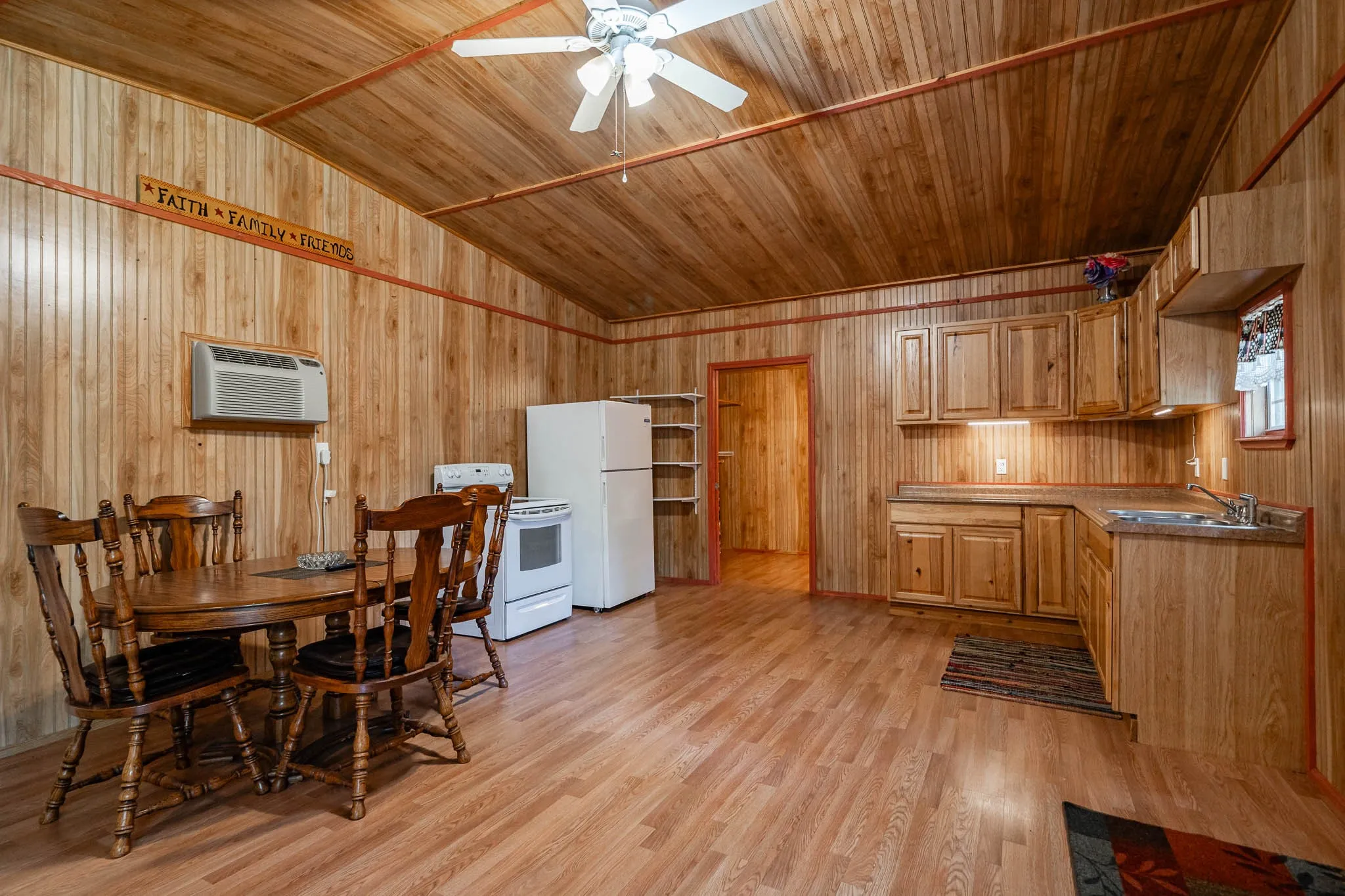 Single Family Residence For Sale in Haskell County , 401 N Avenue H, Haskell, Texas 79521, 3 Bedroom, 3 Bathroom, Garage spaces, 4,301 Sqft, built in 1907, mls#21343483, Real Estate Agent in Haskell, Homes For Sale in Haskell county, Homes For Sale in Haskell, Realtor in Haskell Texas, Real Estate Brokerage Independent Realty Texas, Luminita Cordes Realtor