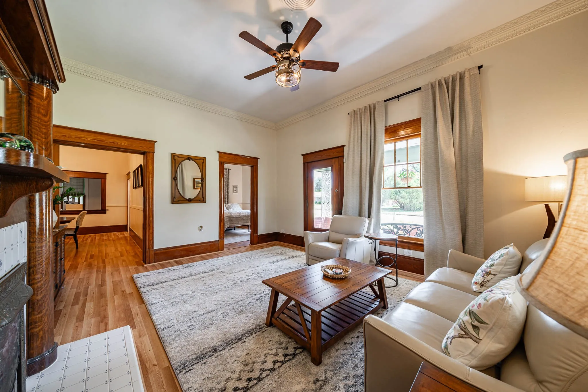 Single Family Residence For Sale in Haskell County , 401 N Avenue H, Haskell, Texas 79521, 3 Bedroom, 3 Bathroom, Garage spaces, 4,301 Sqft, built in 1907, mls#21343483, Real Estate Agent in Haskell, Homes For Sale in Haskell county, Homes For Sale in Haskell, Realtor in Haskell Texas, Real Estate Brokerage Independent Realty Texas, Luminita Cordes Realtor