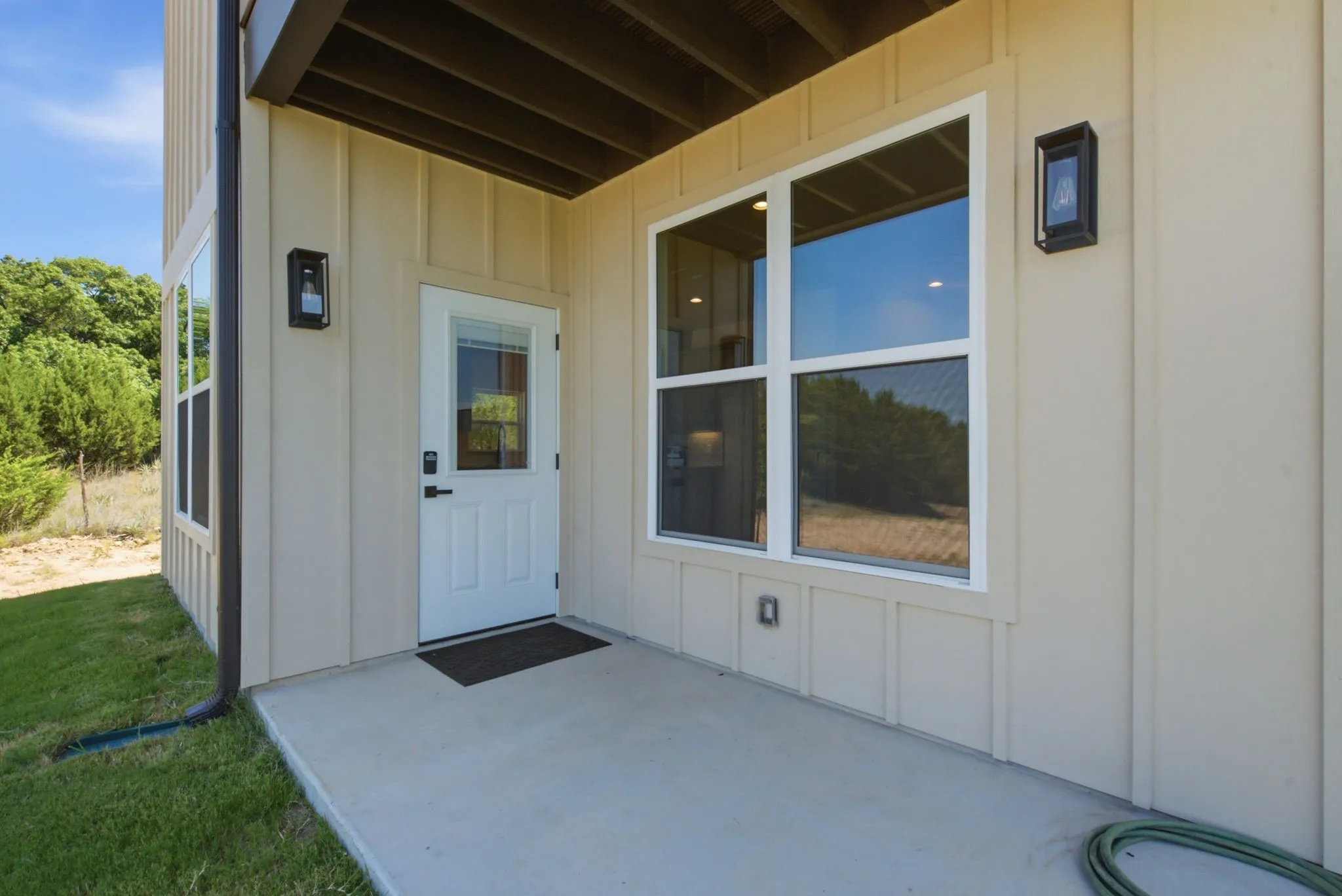 Single Family Residence For Sale in Parker County , 1613 Franklin Street, Weatherford, Texas 76086, 3 Bedroom, 3 Bathroom, 2 Garage spaces, 1,749 Sqft, built in 2025, mls#21344226, Real Estate Agent in Weatherford, Homes For Sale in Parker county, Homes For Sale in Weatherford, Realtor in Weatherford Texas, Real Estate Brokerage Independent Realty Texas, Luminita Cordes Realtor