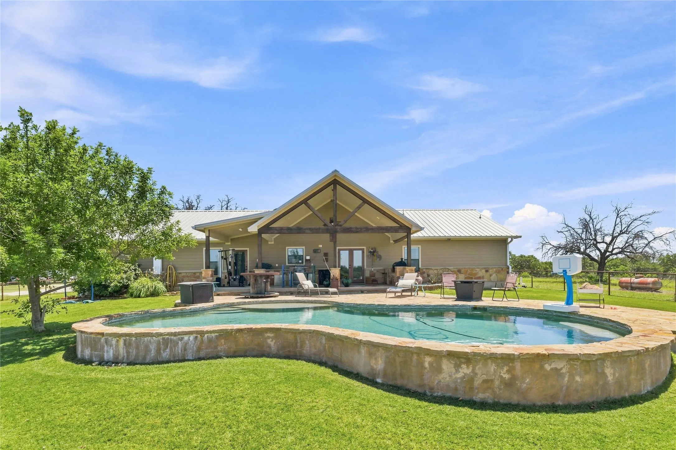 Farm For Sale in Mills County , 186 520, Mullin, Texas 76864, 4 Bedroom, 3 Bathroom, Garage spaces, 2,928 Sqft, built in 2015, mls#21341913, Real Estate Agent in Mullin, Homes For Sale in Mills county, Homes For Sale in Mullin, Realtor in Mullin Texas, Real Estate Brokerage Independent Realty Texas, Luminita Cordes Realtor