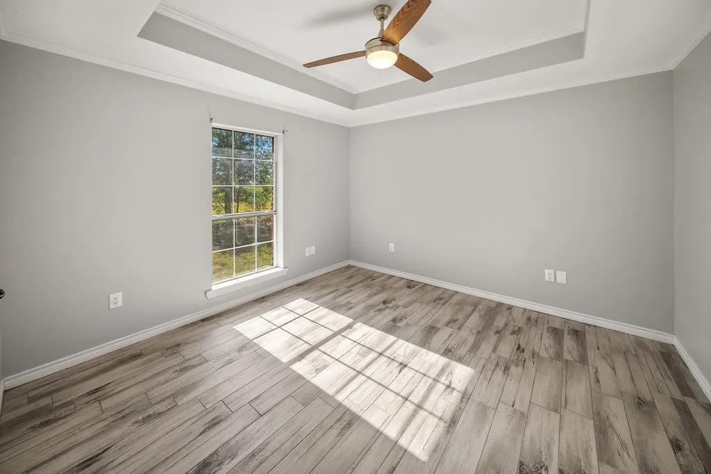 Single Family Residence For Sale in Van Zandt County , 510 Oklahoma Street, Van, Texas 75790, 5 Bedrooms, 3 Bathrooms, Garage spaces, 2,702 Sqft, built in 1997, Price $524,900, mls#21344665, Real Estate Agent in Van, Homes For Sale in Van Zandt county, Homes For Sale in Van, Realtor in Van Texas, Real Estate Brokerage Independent Realty Texas, Luminita Cordes Realtor