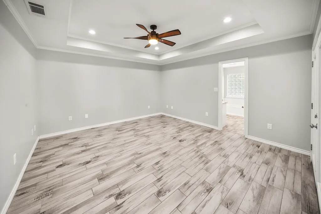Single Family Residence For Sale in Van Zandt County , 510 Oklahoma Street, Van, Texas 75790, 5 Bedrooms, 3 Bathrooms, Garage spaces, 2,702 Sqft, built in 1997, Price $524,900, mls#21344665, Real Estate Agent in Van, Homes For Sale in Van Zandt county, Homes For Sale in Van, Realtor in Van Texas, Real Estate Brokerage Independent Realty Texas, Luminita Cordes Realtor