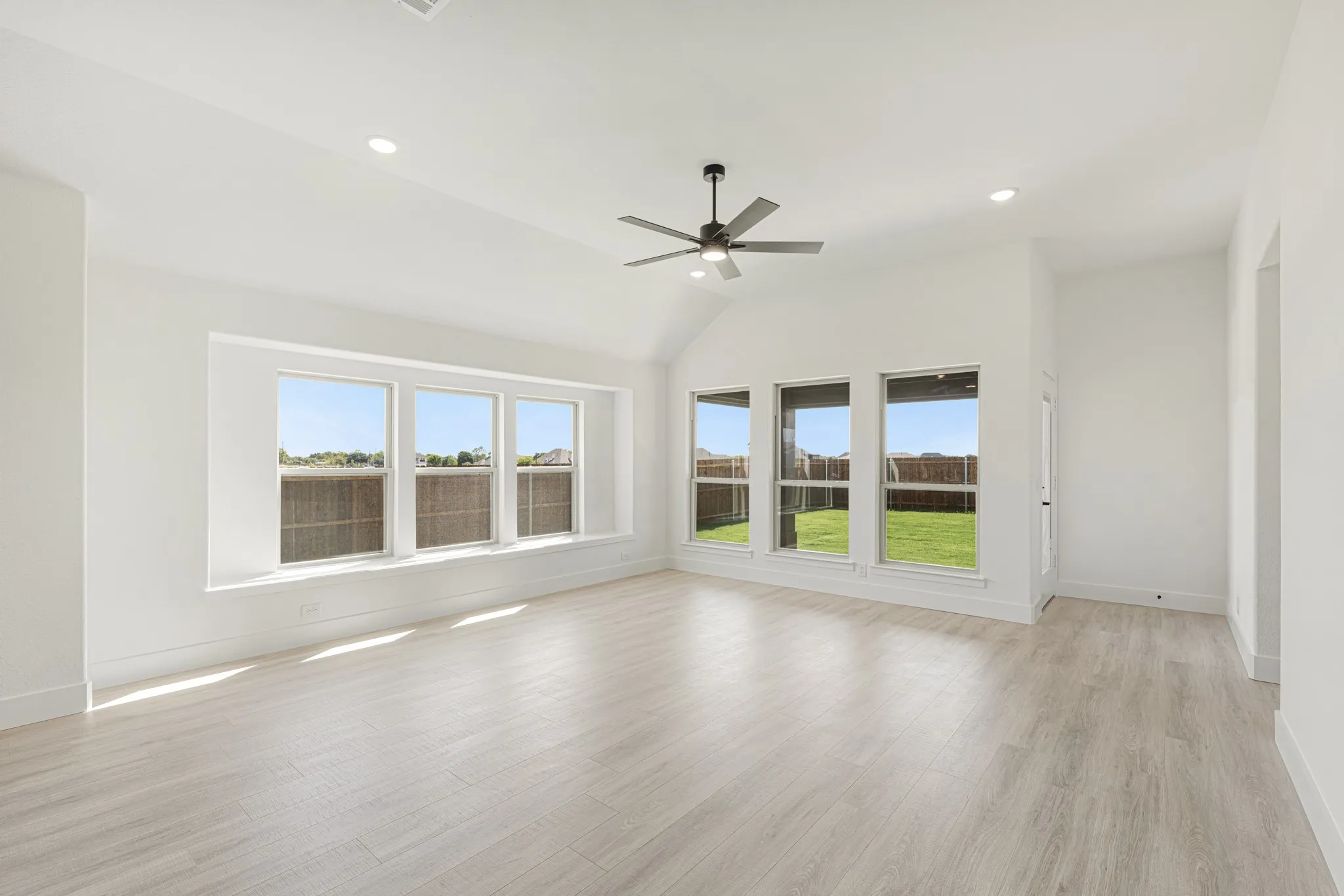 Single Family Residence For Sale in Ellis County , 204 Fireberry Drive, Glenn Heights, Texas 75154, 4 Bedroom, 2 Bathroom, 2 Garage spaces, 2,034 Sqft, built in 2026, mls#21340950, Real Estate Agent in Glenn Heights, Homes For Sale in Ellis county, Homes For Sale in Glenn Heights, Realtor in Glenn Heights Texas, Real Estate Brokerage Independent Realty Texas, Luminita Cordes Realtor