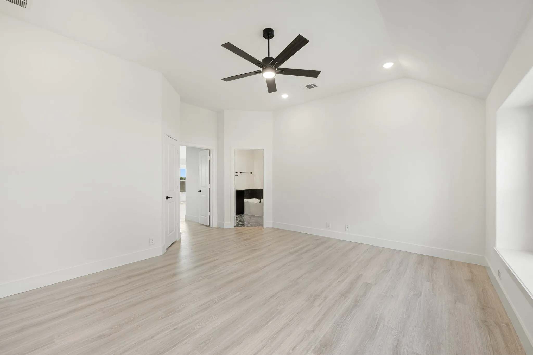 Single Family Residence For Sale in Ellis County , 204 Fireberry Drive, Glenn Heights, Texas 75154, 4 Bedroom, 2 Bathroom, 2 Garage spaces, 2,034 Sqft, built in 2026, mls#21340950, Real Estate Agent in Glenn Heights, Homes For Sale in Ellis county, Homes For Sale in Glenn Heights, Realtor in Glenn Heights Texas, Real Estate Brokerage Independent Realty Texas, Luminita Cordes Realtor