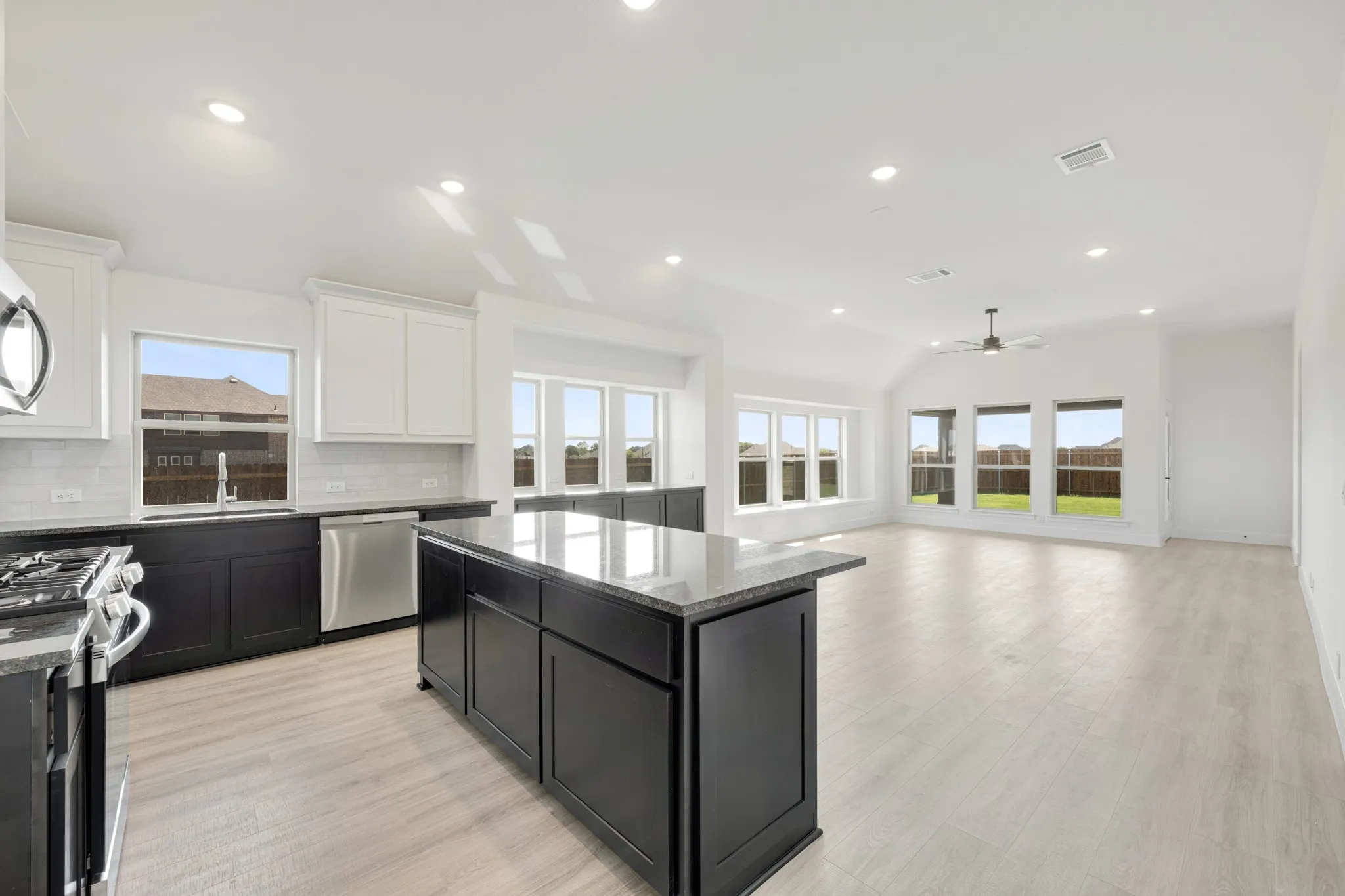 Single Family Residence For Sale in Ellis County , 204 Fireberry Drive, Glenn Heights, Texas 75154, 4 Bedroom, 2 Bathroom, 2 Garage spaces, 2,034 Sqft, built in 2026, mls#21340950, Real Estate Agent in Glenn Heights, Homes For Sale in Ellis county, Homes For Sale in Glenn Heights, Realtor in Glenn Heights Texas, Real Estate Brokerage Independent Realty Texas, Luminita Cordes Realtor