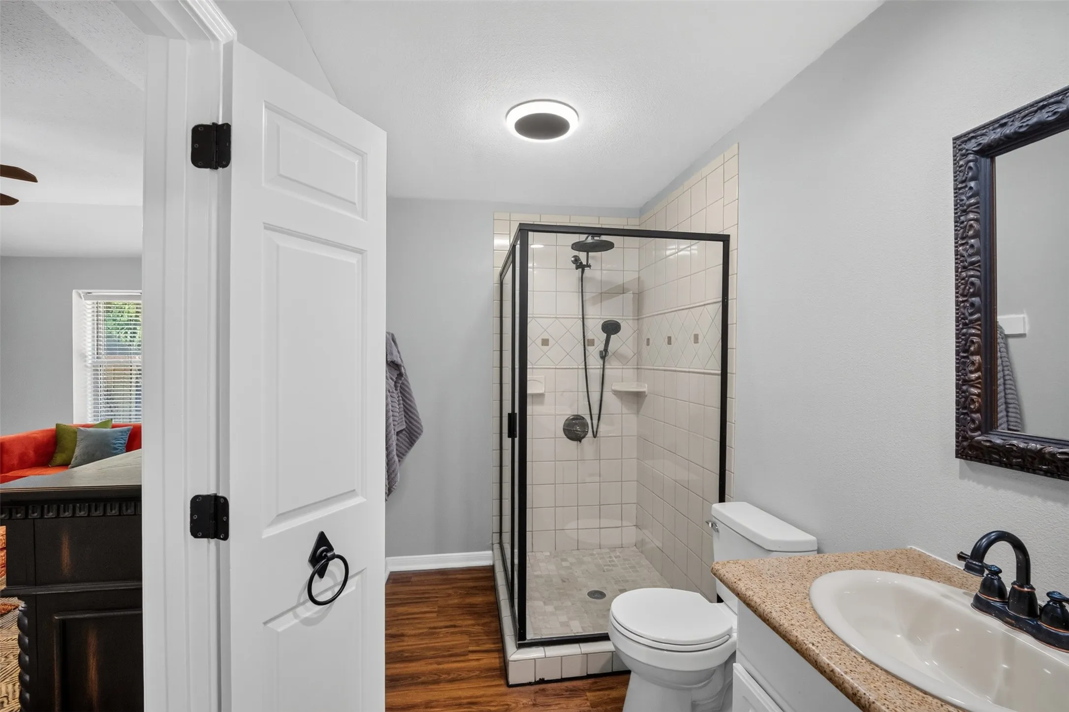 Single Family Residence For Sale in Dallas County , 1810 S Crest, Carrollton, Texas 75006, 4 Bedroom, 4 Bathroom, Garage spaces, 2,818 Sqft, built in 1965, mls#21344492, Real Estate Agent in Carrollton, Homes For Sale in Dallas county, Homes For Sale in Carrollton, Realtor in Carrollton Texas, Real Estate Brokerage Independent Realty Texas, Luminita Cordes Realtor